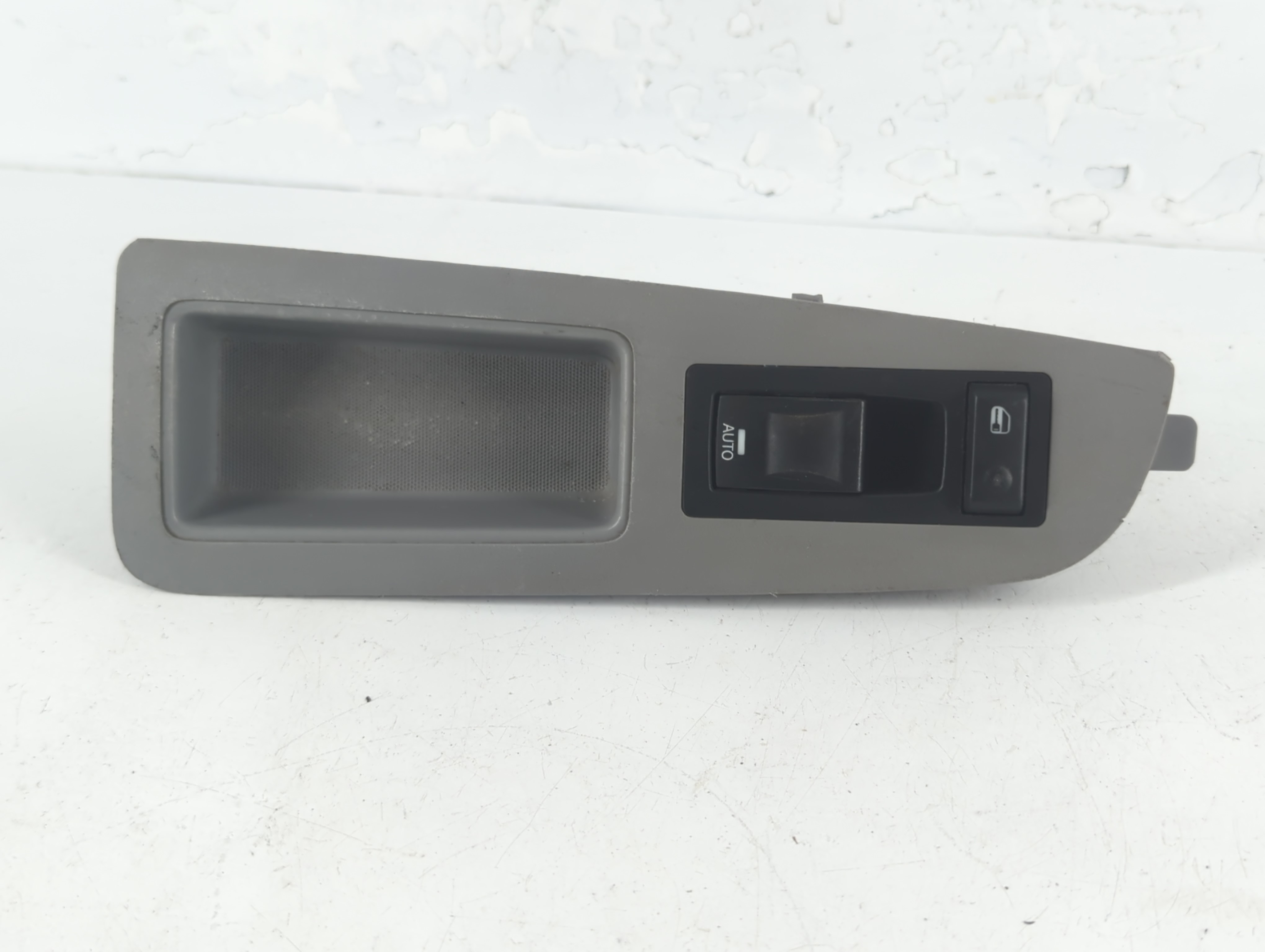 2006 Jeep Grand Cherokee Driver Left Door Master Power Window Switch 1081791 - Oemusedautoparts1.com