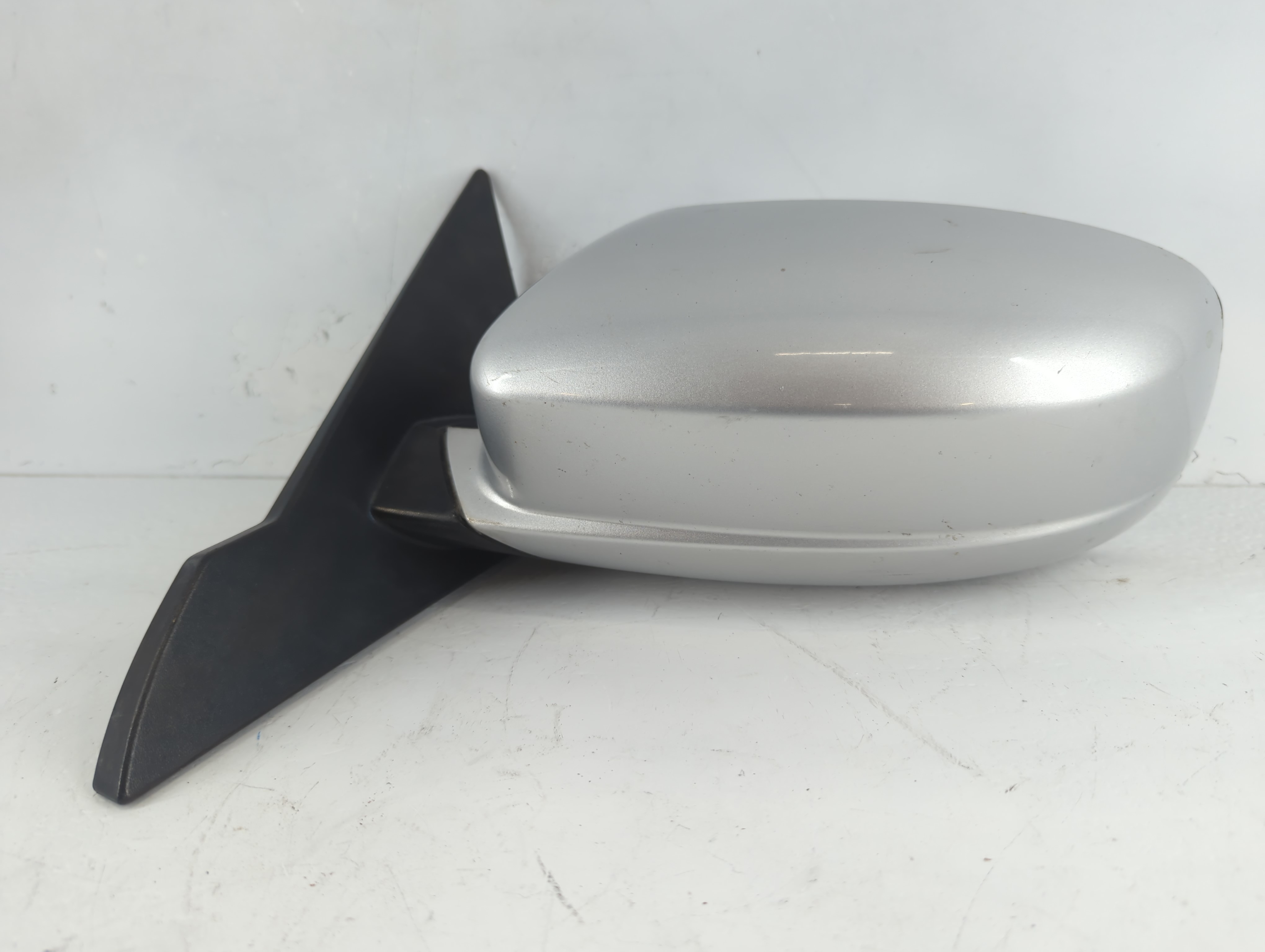 2011-2014 Chrysler 200 Driver Left Side View Power Door Mirror Silver 1081912 - Oemusedautoparts1.com