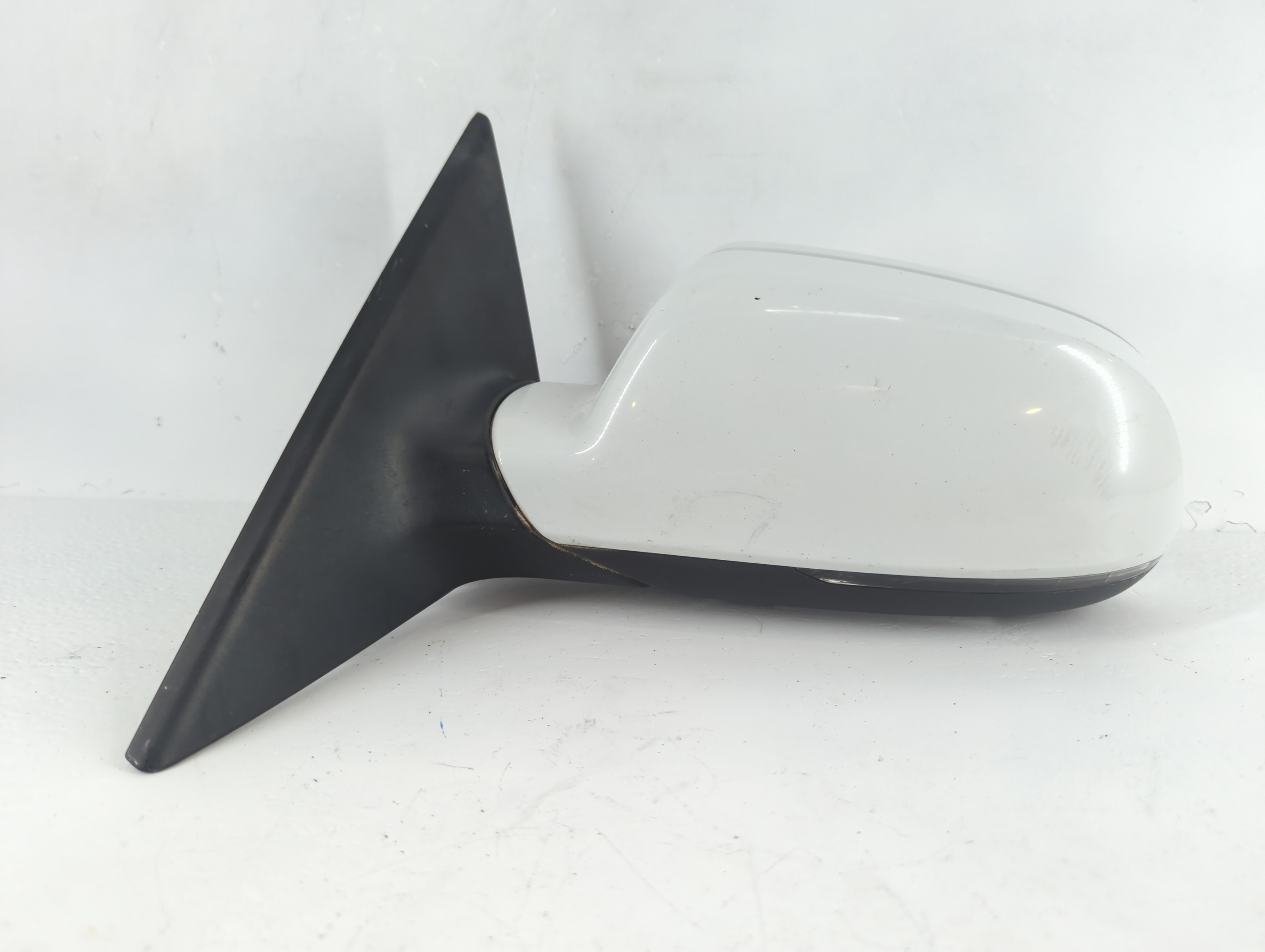 2016-2016 Audi A5 Driver Left Side View Power Door Mirror White 1081920 - Oemusedautoparts1.com