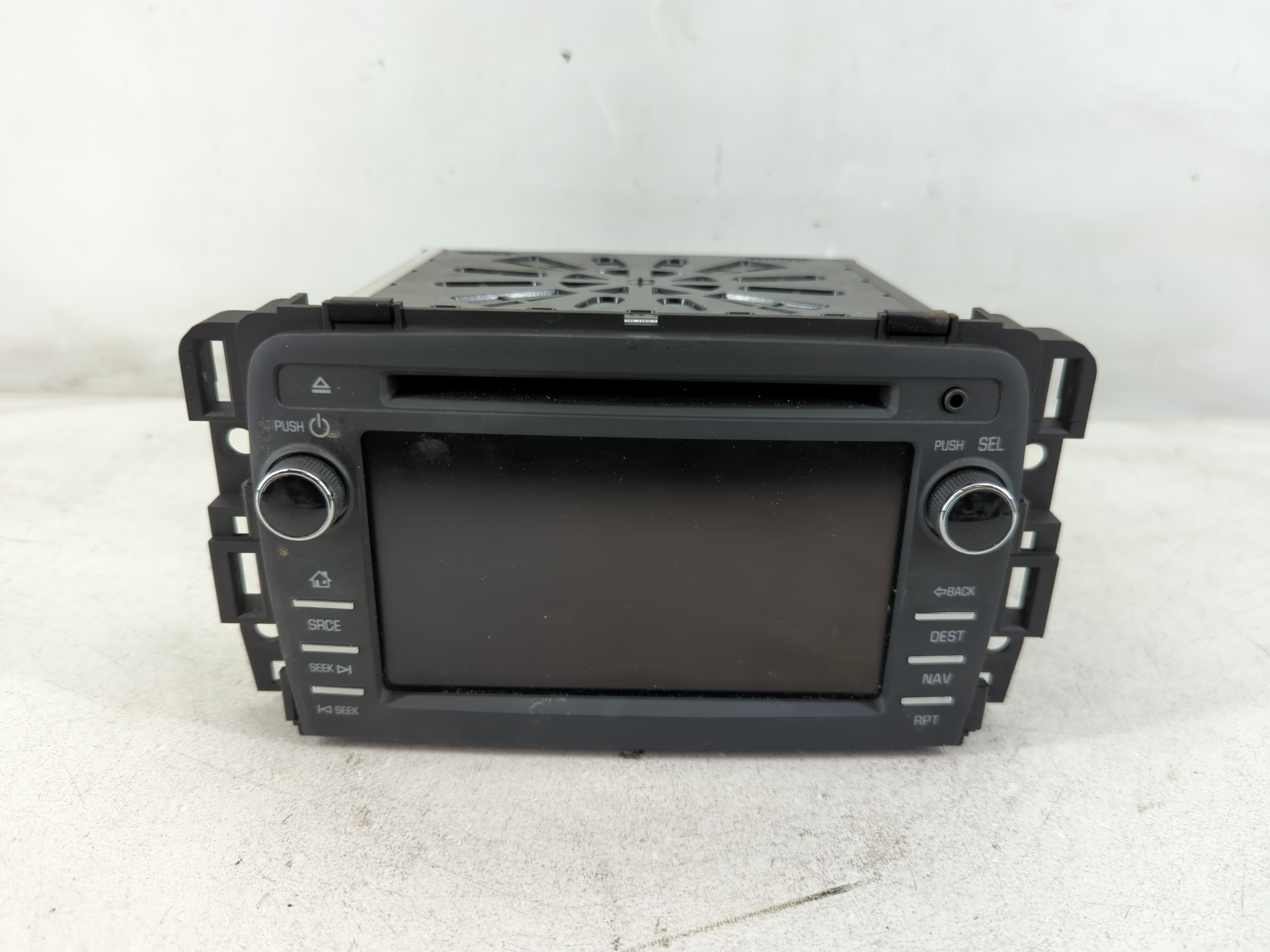 2016-2017 Chevrolet Traverse Am Fm Cd Player Radio Receiver 1081959 - Oemusedautoparts1.com