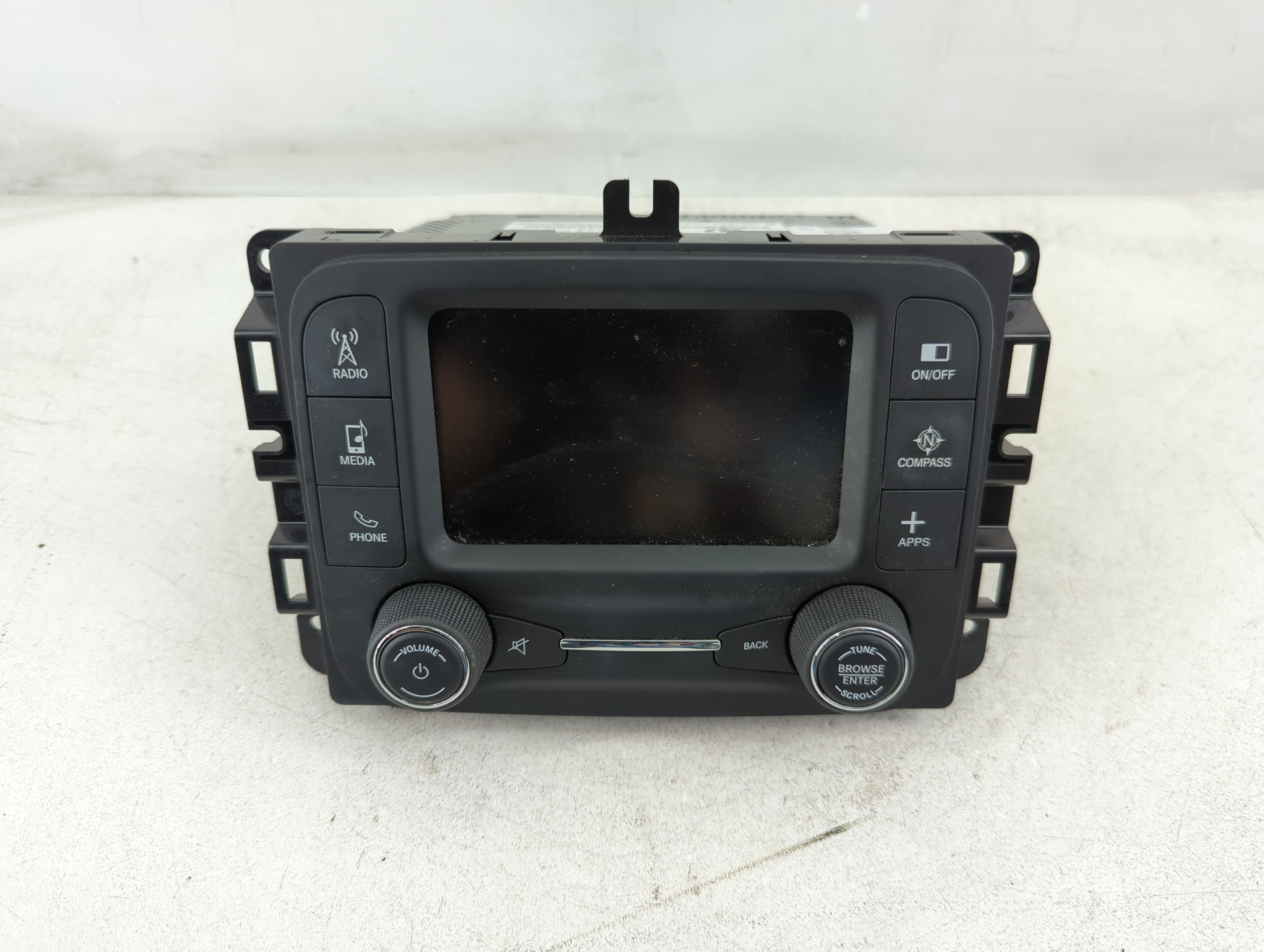 2015-2017 Jeep Renegade Am Fm Cd Player Radio Receiver 1081962 - Oemusedautoparts1.com