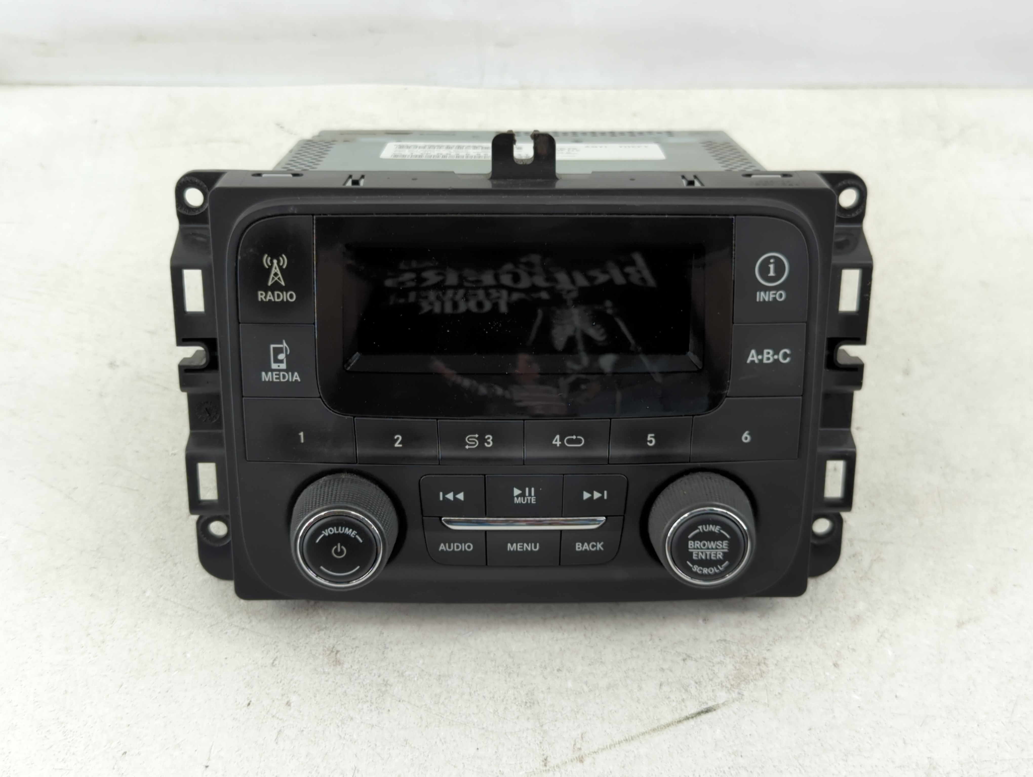Dodge Ram 1500 Am Fm Cd Player Radio Receiver 1081967 - Oemusedautoparts1.com