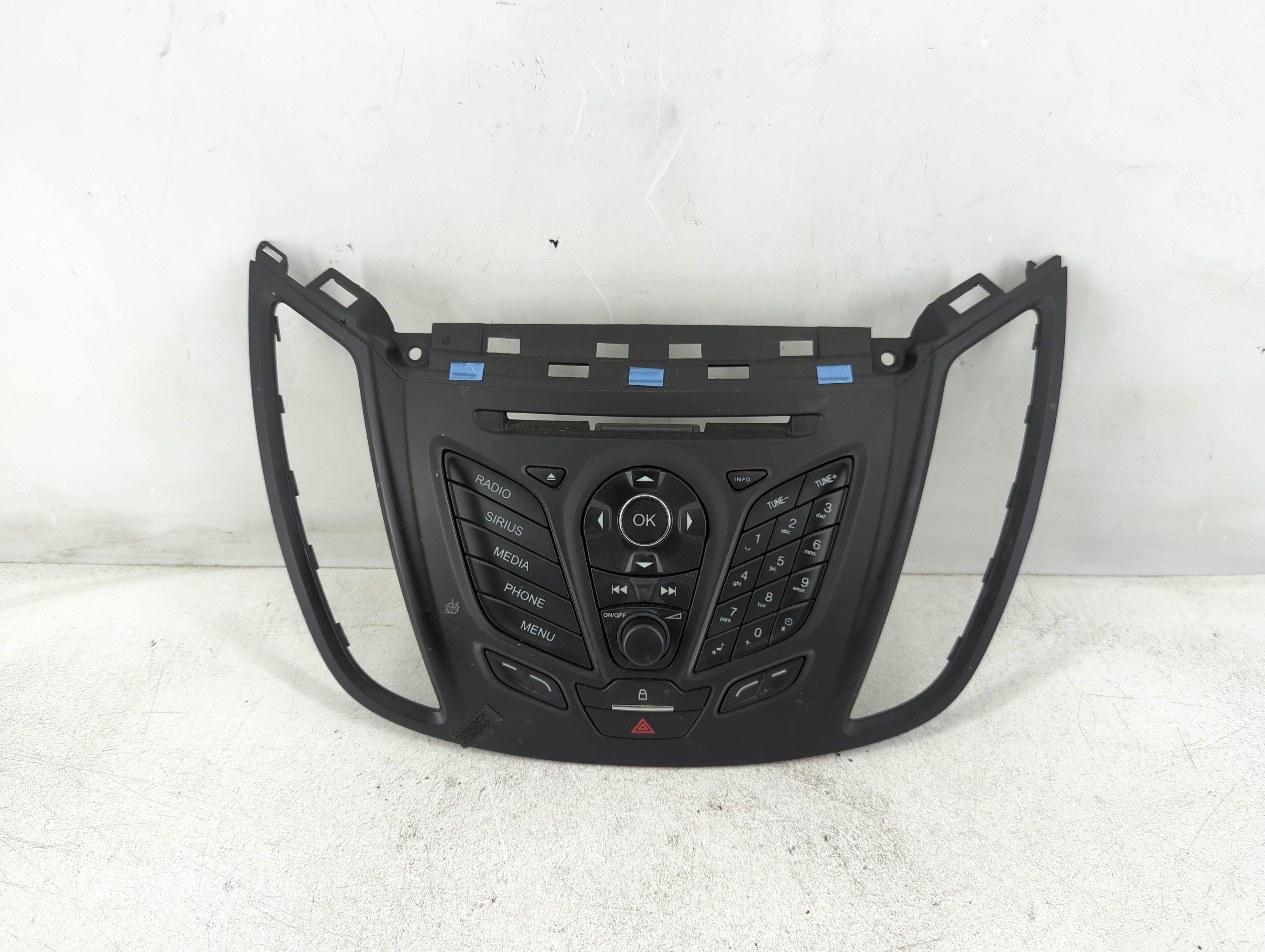 2015-2016 Ford Escape Am Fm Cd Player Radio Receiver 1081982 - Oemusedautoparts1.com