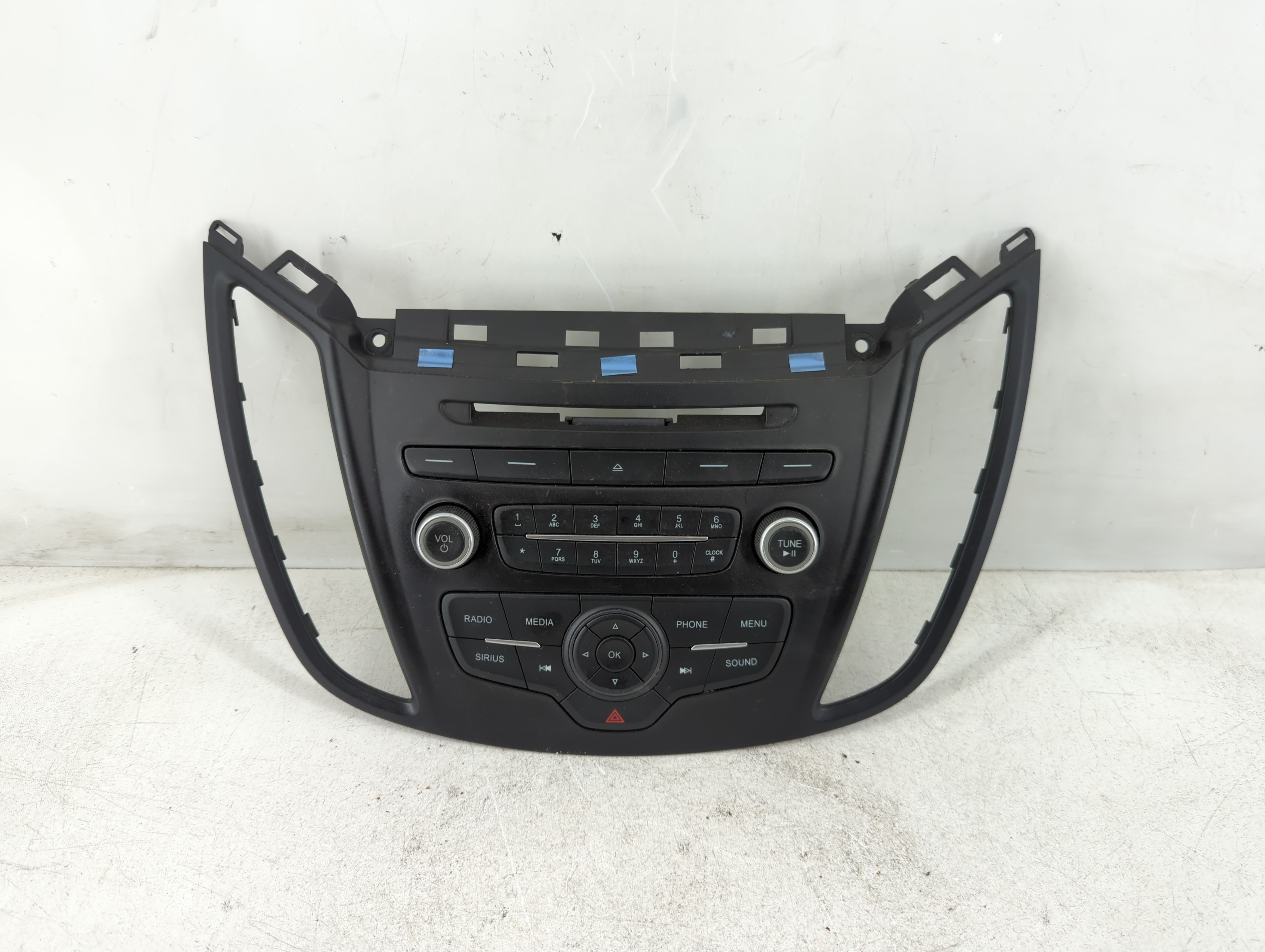 2017-2019 Ford Escape Am Fm Cd Player Radio Receiver 1081985 - Oemusedautoparts1.com