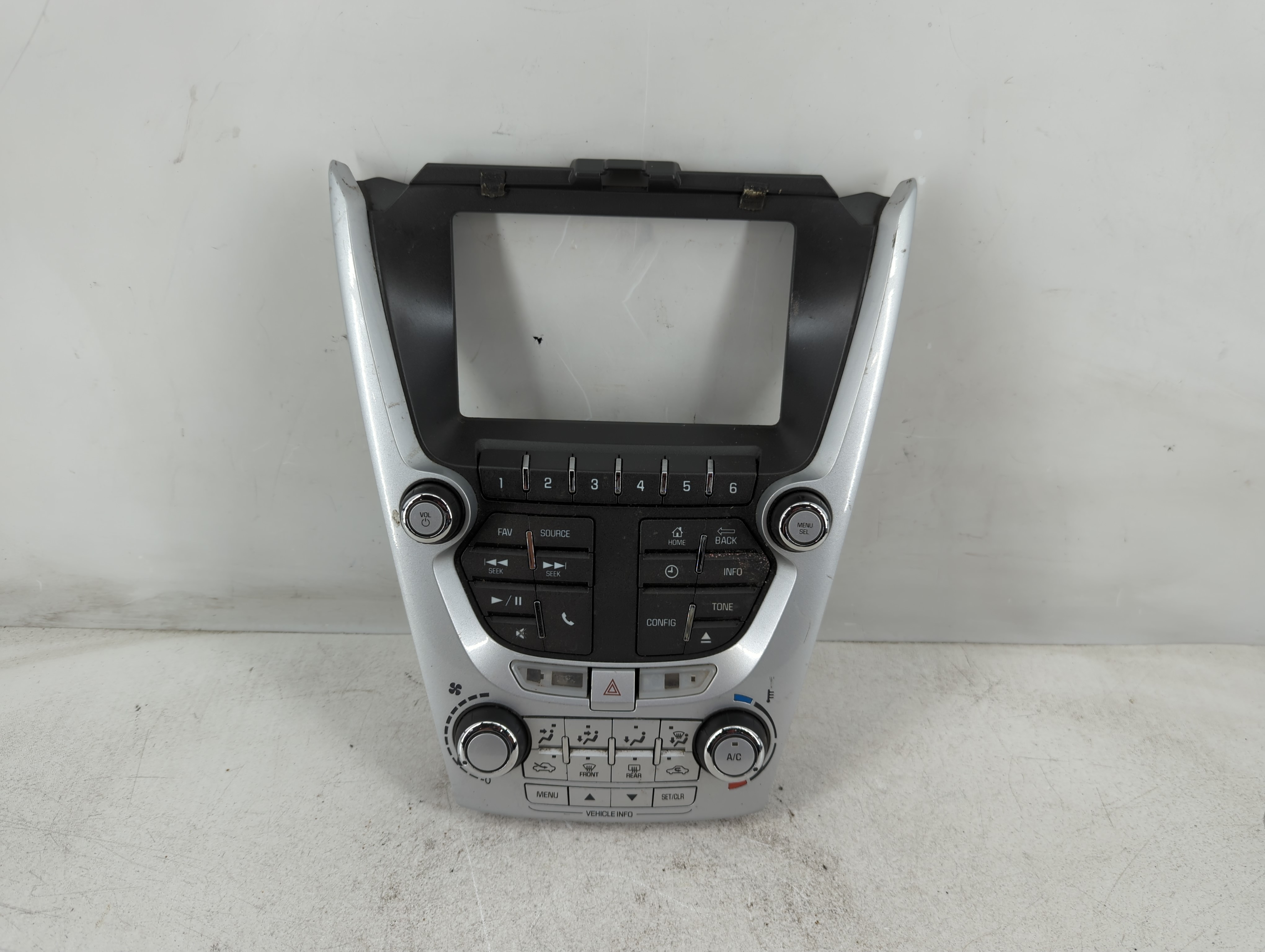 Picture of 2012-2015 Gmc Terrain Am Fm Cd Player Radio Receiver 1082000