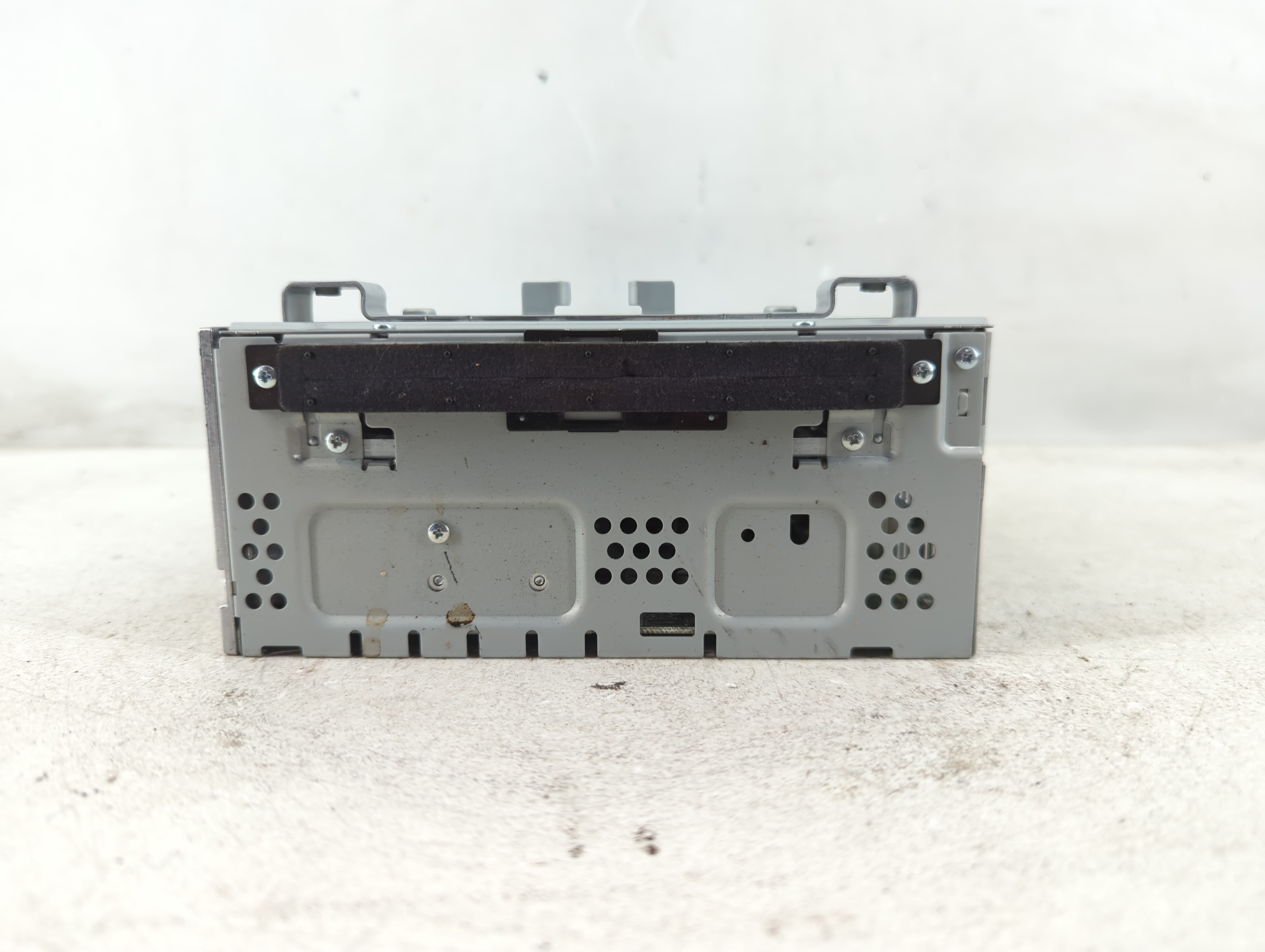 Ford Escape Am Fm Cd Player Radio Receiver 1082010 - Oemusedautoparts1.com