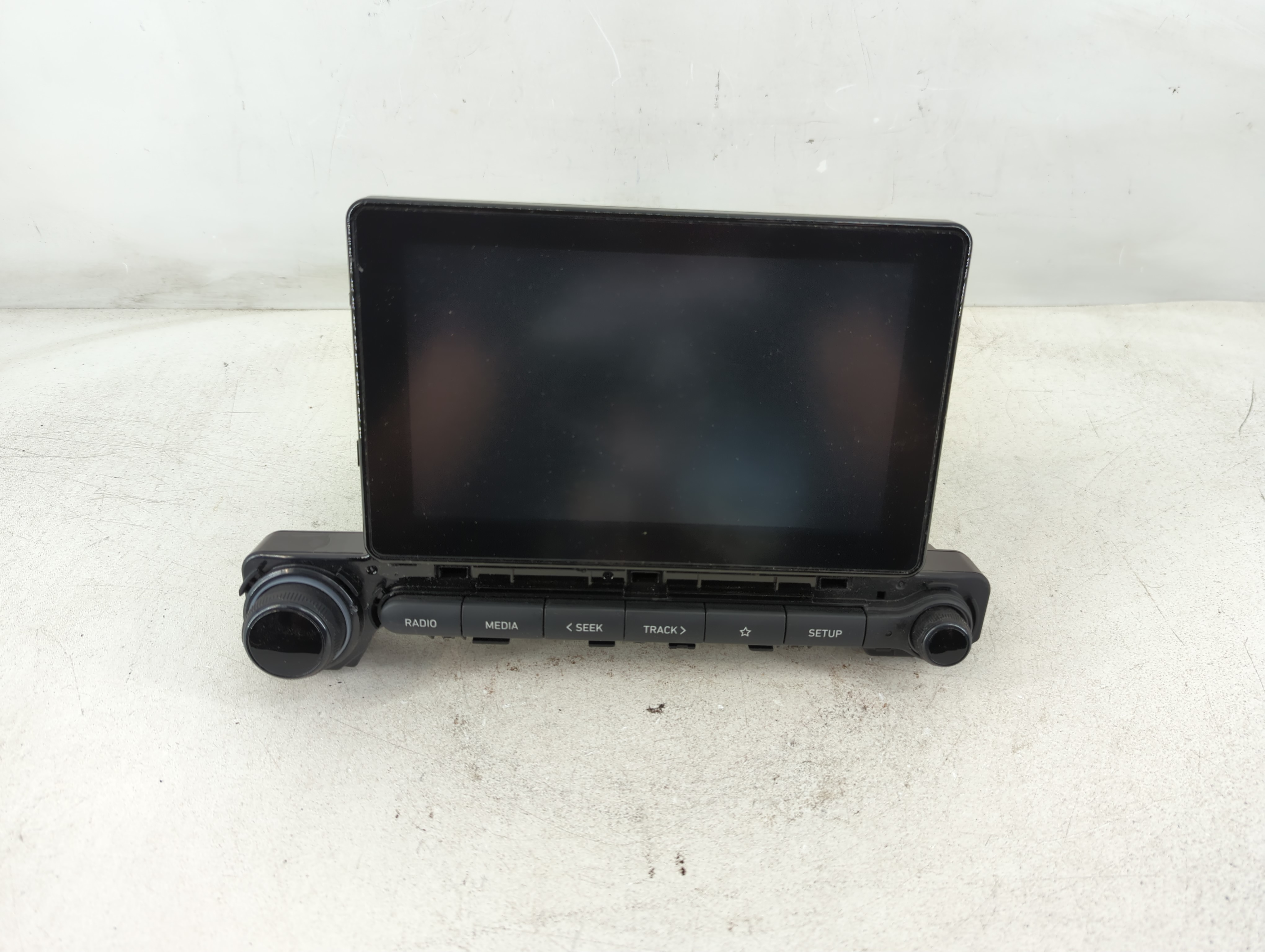 2020-2020 Hyundai Venue Am Fm Cd Player Radio Receiver 1082013 - Oemusedautoparts1.com