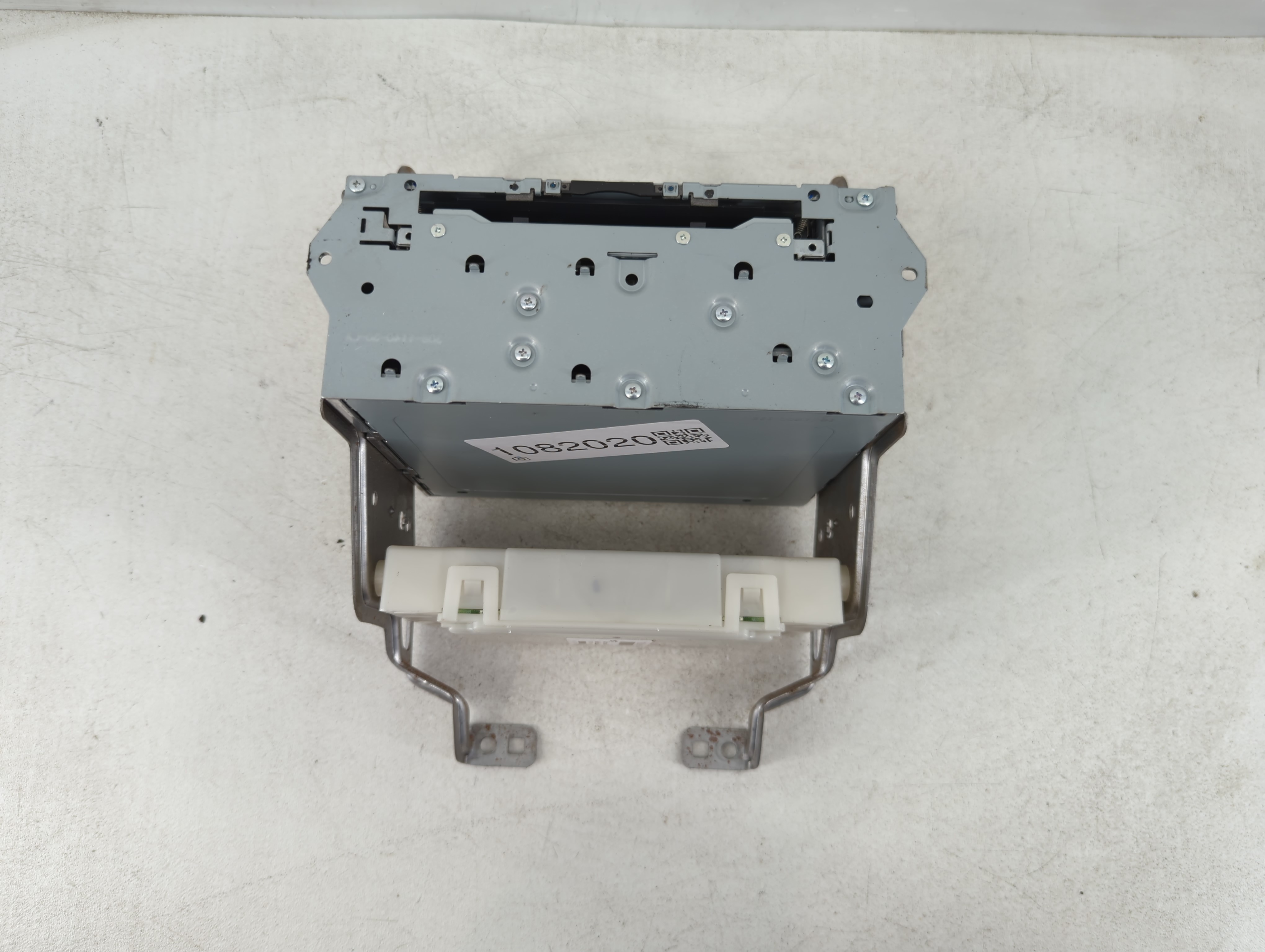 2017-2020 Nissan Pathfinder Am Fm Cd Player Radio Receiver 1082020 - Oemusedautoparts1.com