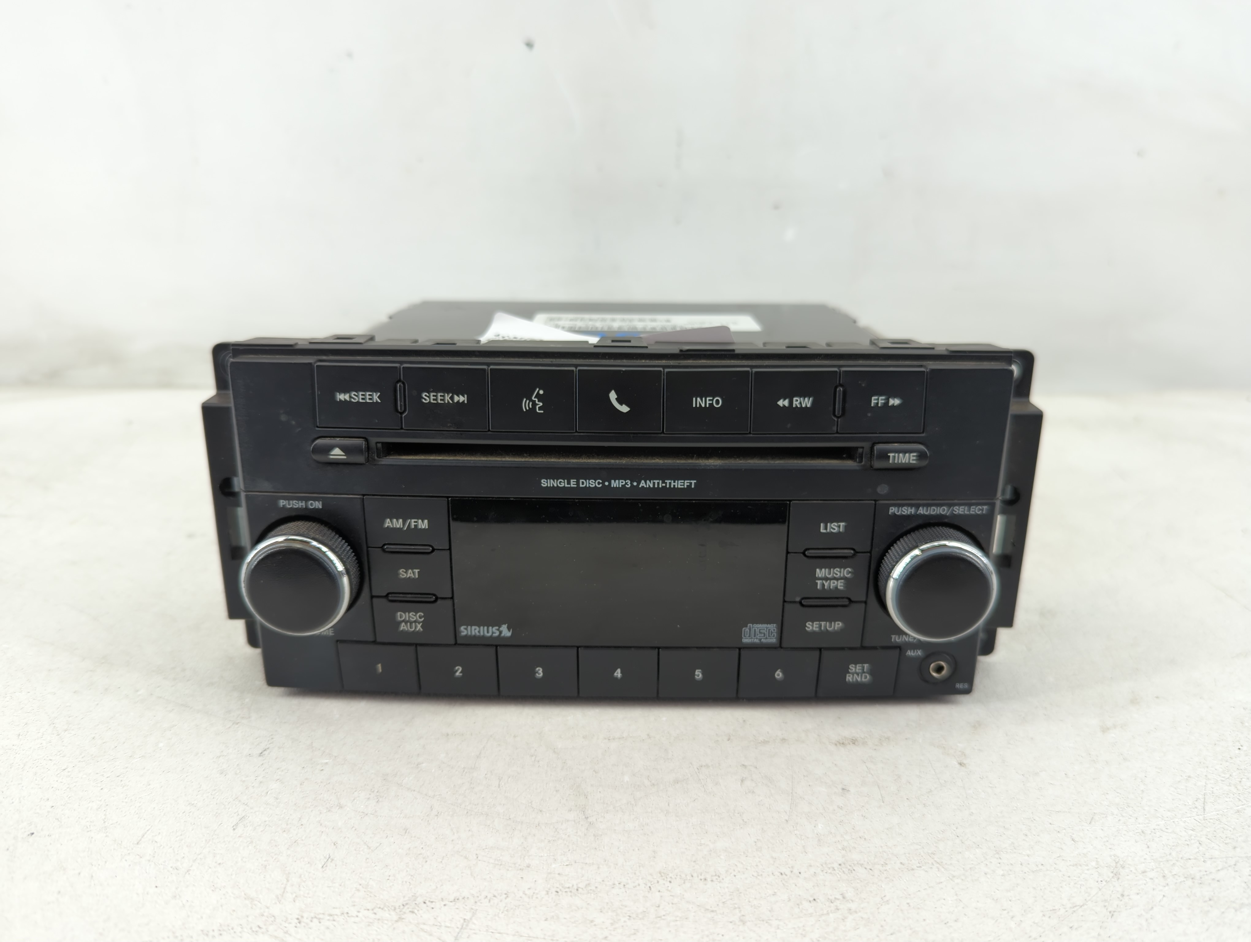 2012-2017 Jeep Patriot Am Fm Cd Player Radio Receiver 1082030 - Oemusedautoparts1.com