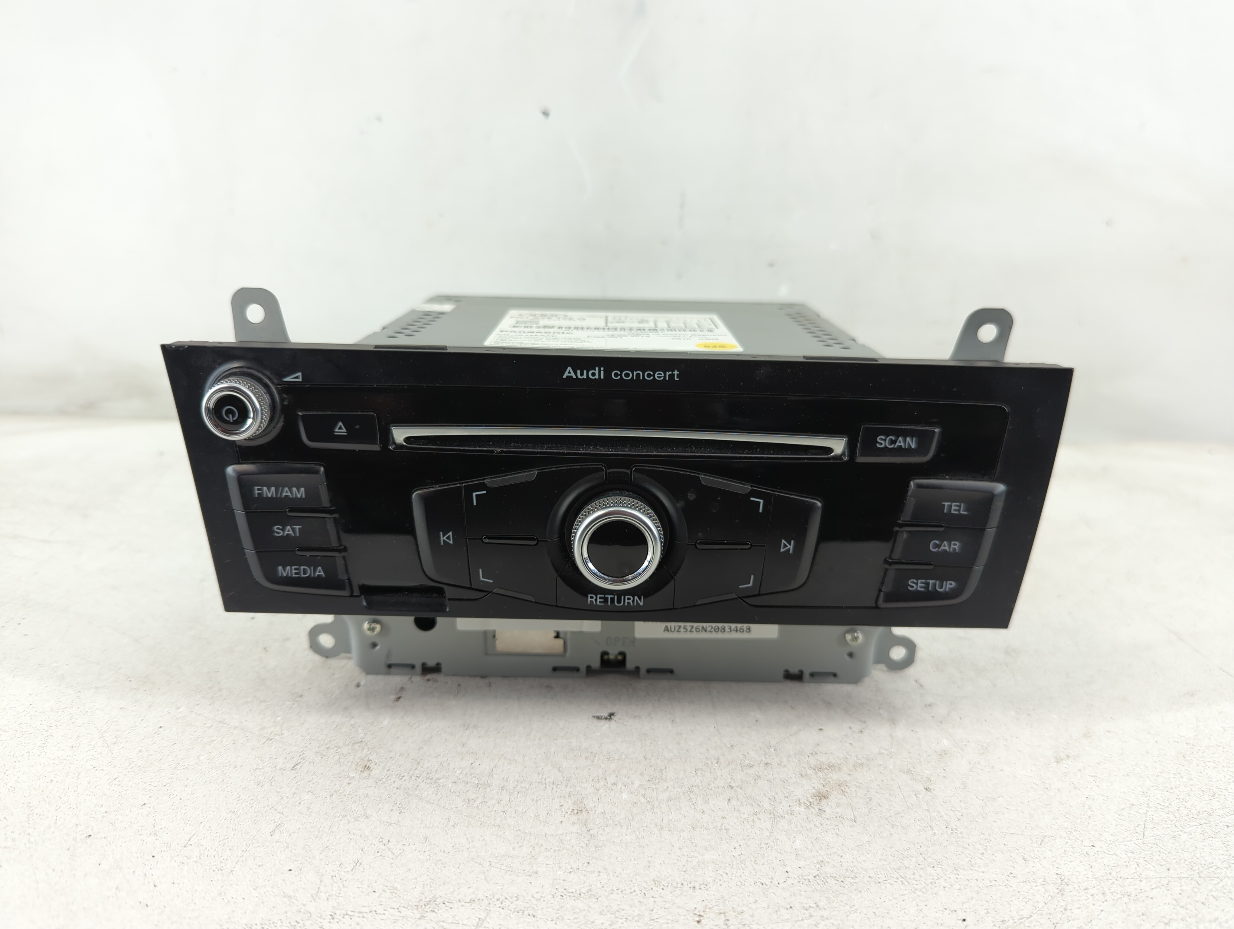 2013-2016 Audi A4 Am Fm Cd Player Radio Receiver 1082050 - Oemusedautoparts1.com