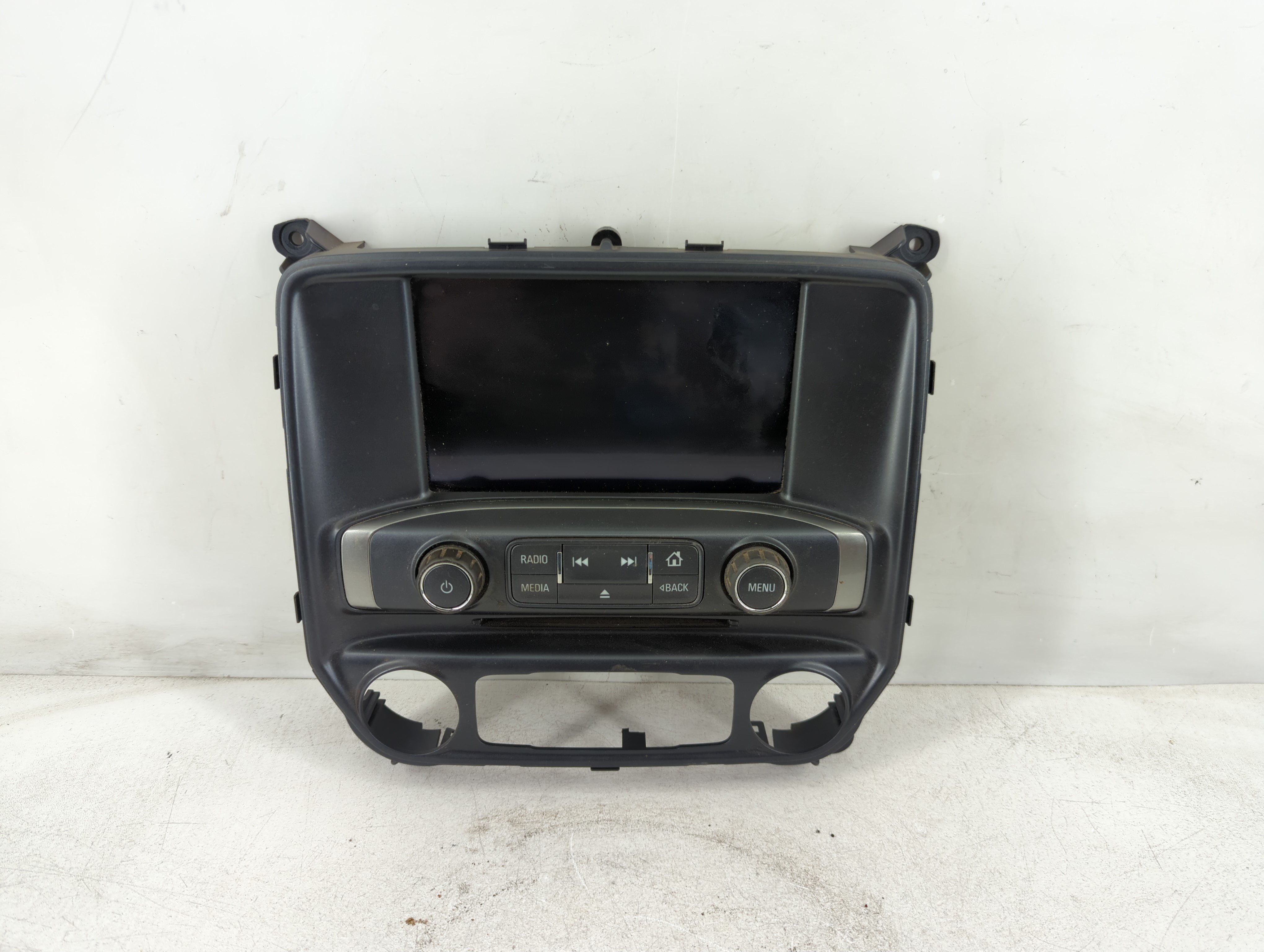2017-2019 Chevrolet Silverado 1500 Am Fm Cd Player Radio Receiver 1082056 - Oemusedautoparts1.com