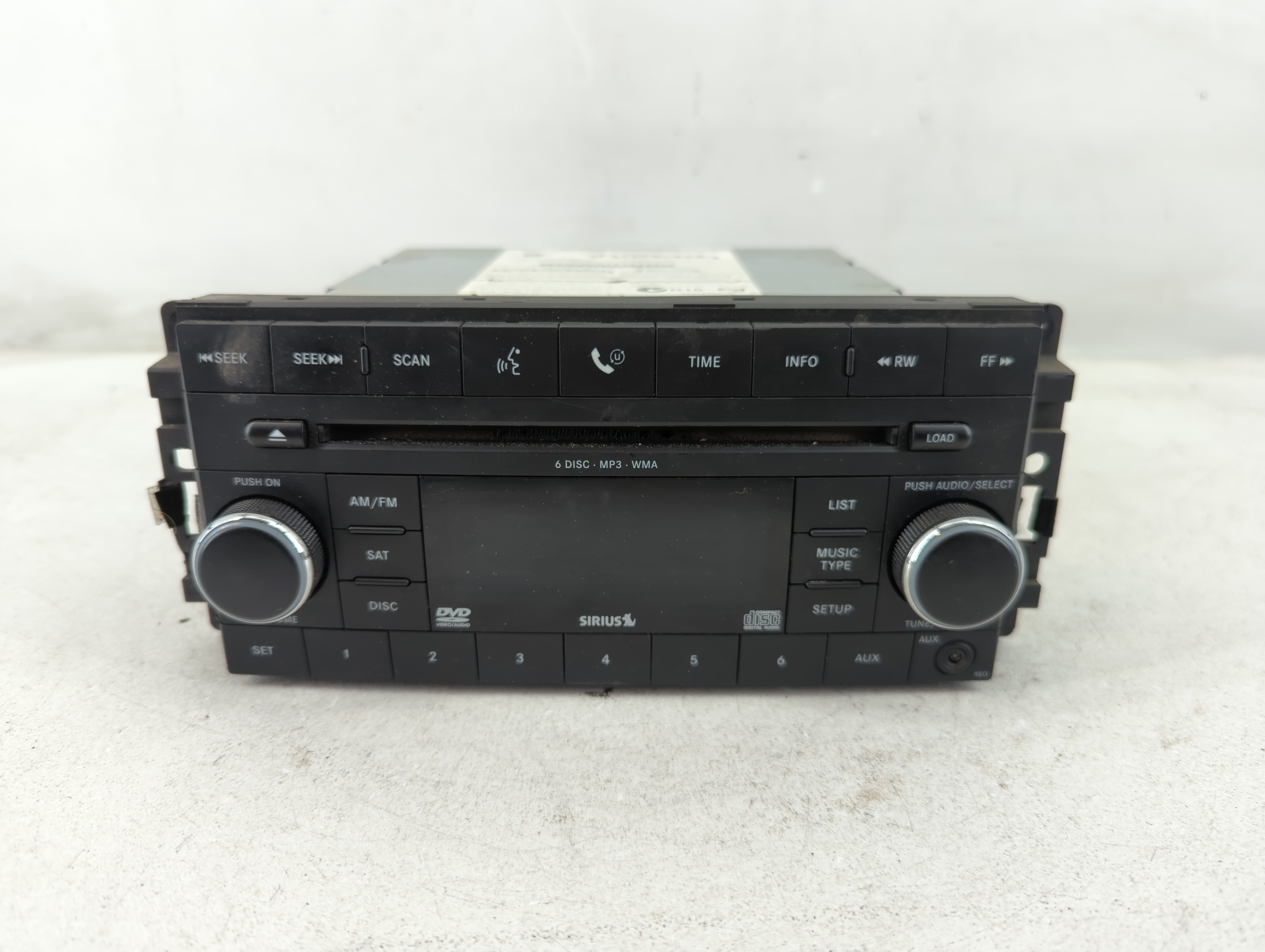 Dodge Journey Am Fm Cd Player Radio Receiver 1082061 - Oemusedautoparts1.com