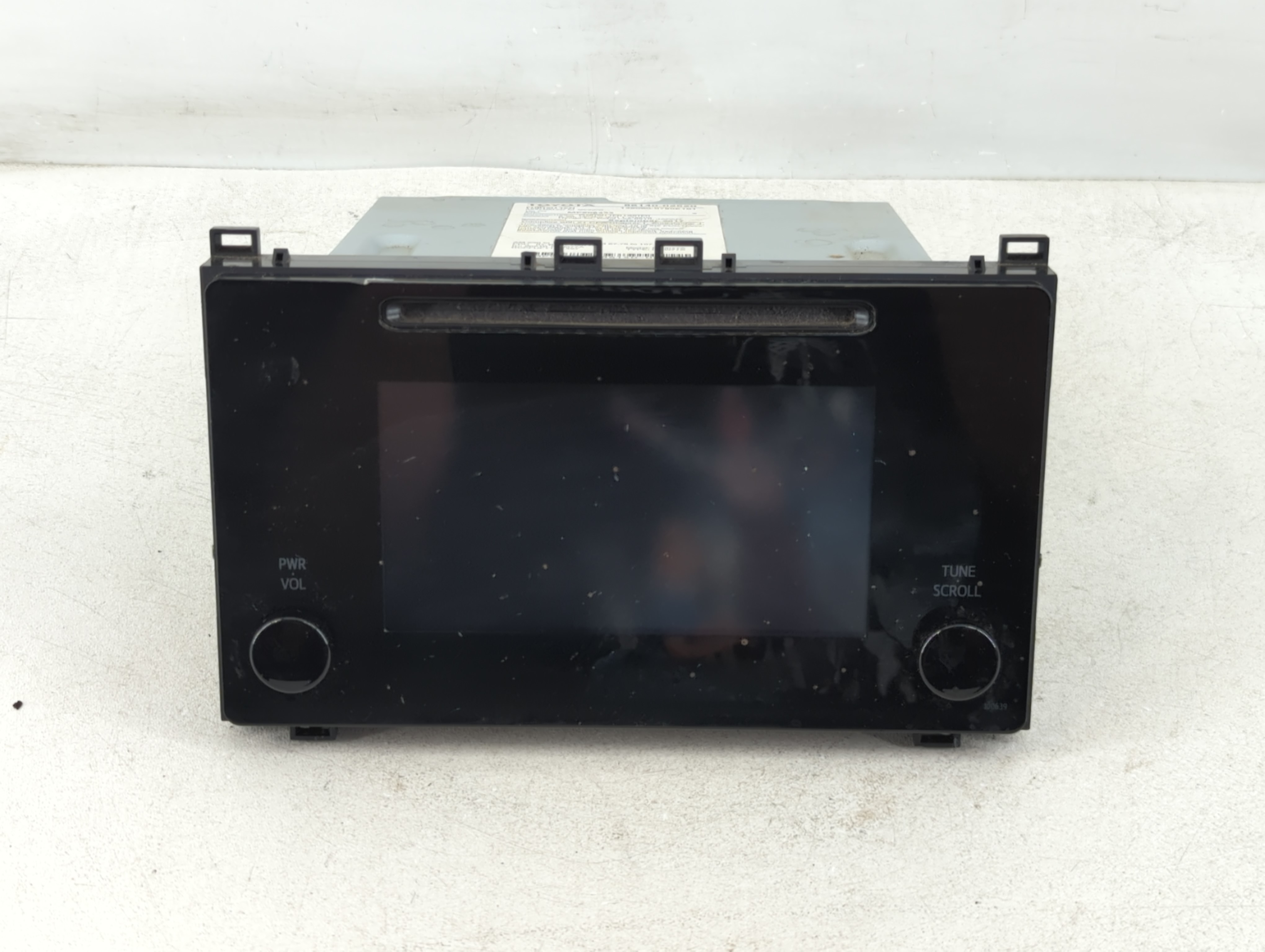 2017-2018 Toyota Corolla Am Fm Cd Player Radio Receiver 1082066 - Oemusedautoparts1.com