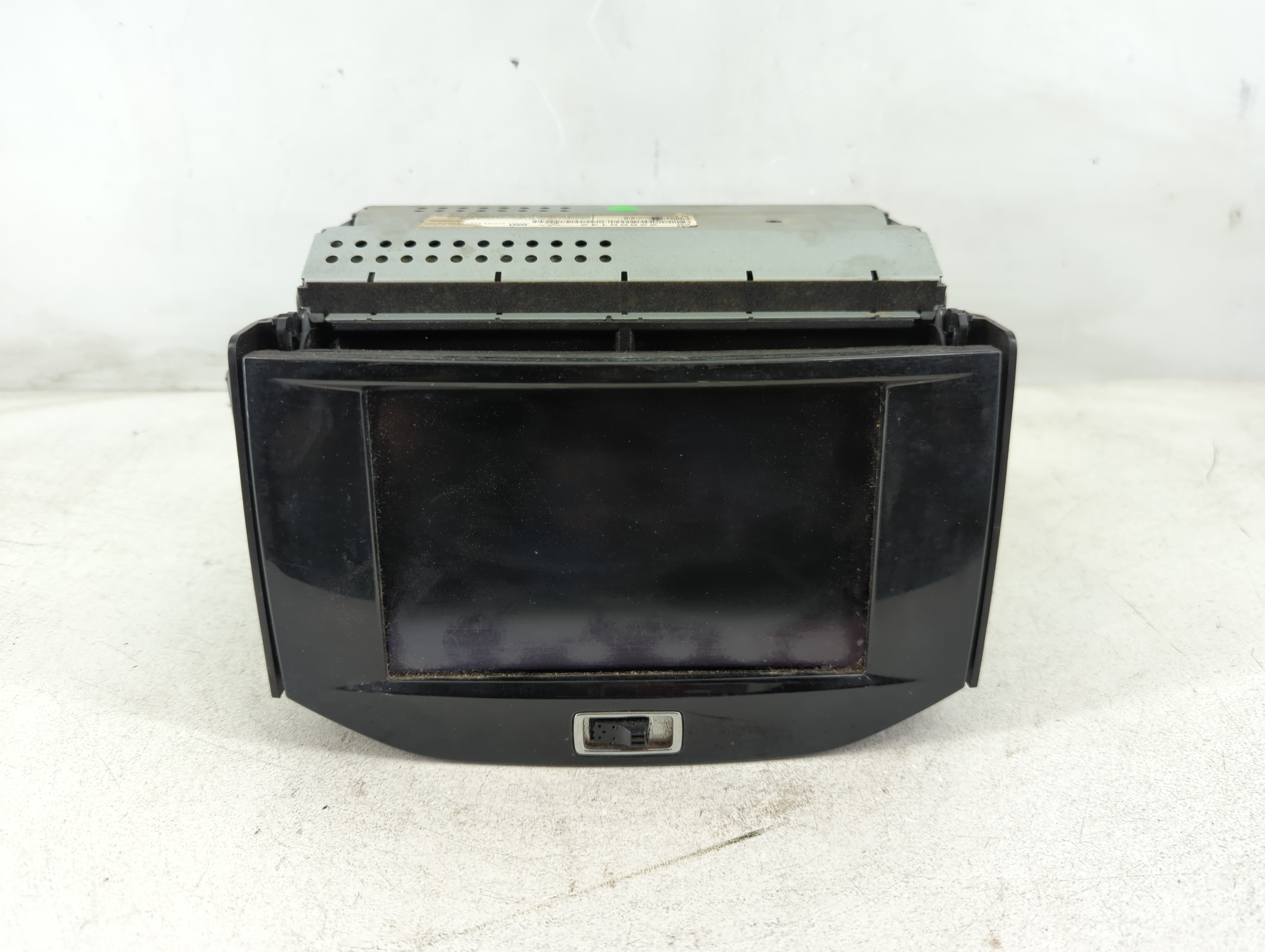 2013-2013 Chevrolet Malibu Am Fm Cd Player Radio Receiver 1082082 - Oemusedautoparts1.com