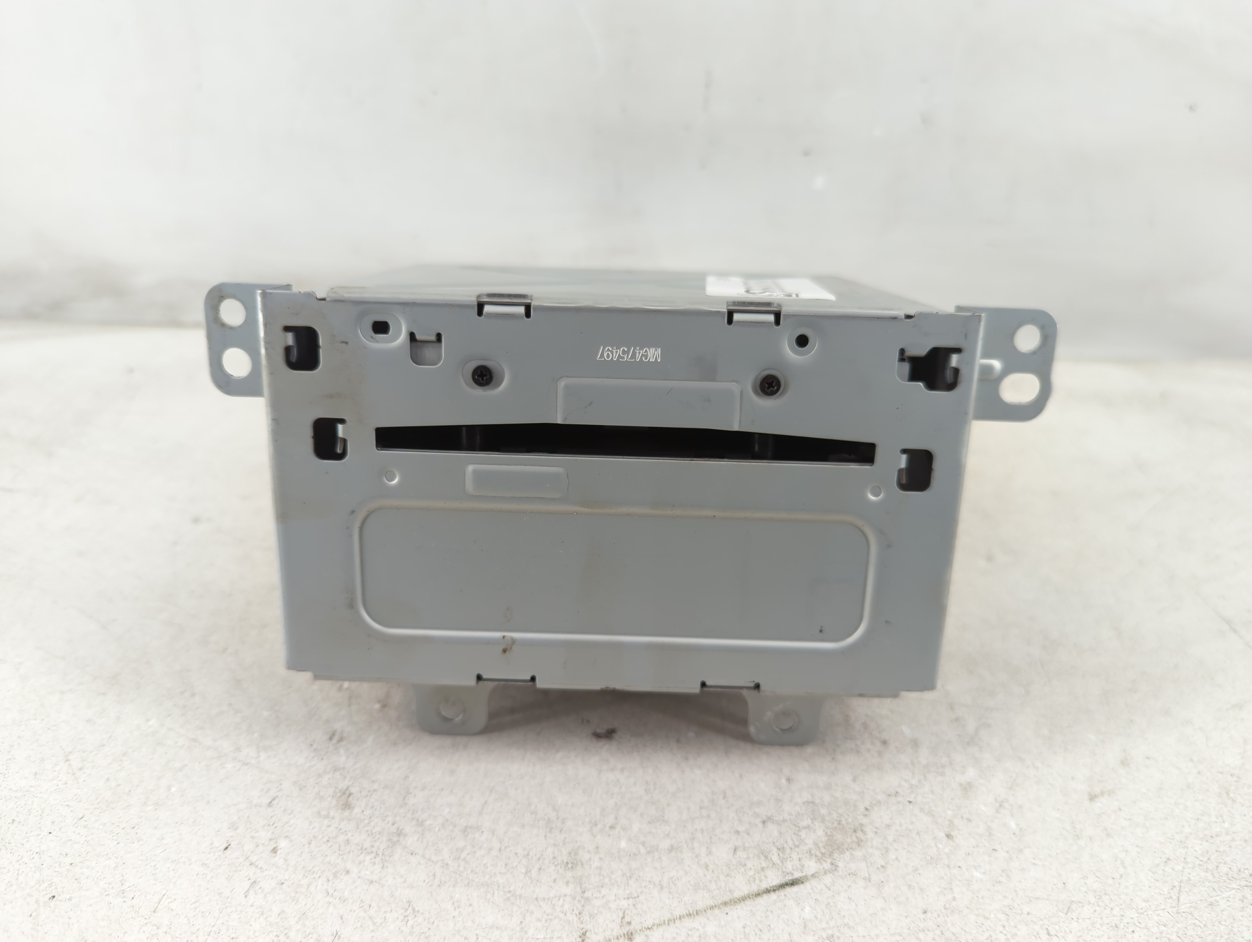 Picture of 2014-2015 Gmc Terrain Am Fm Cd Player Radio Receiver 1082088