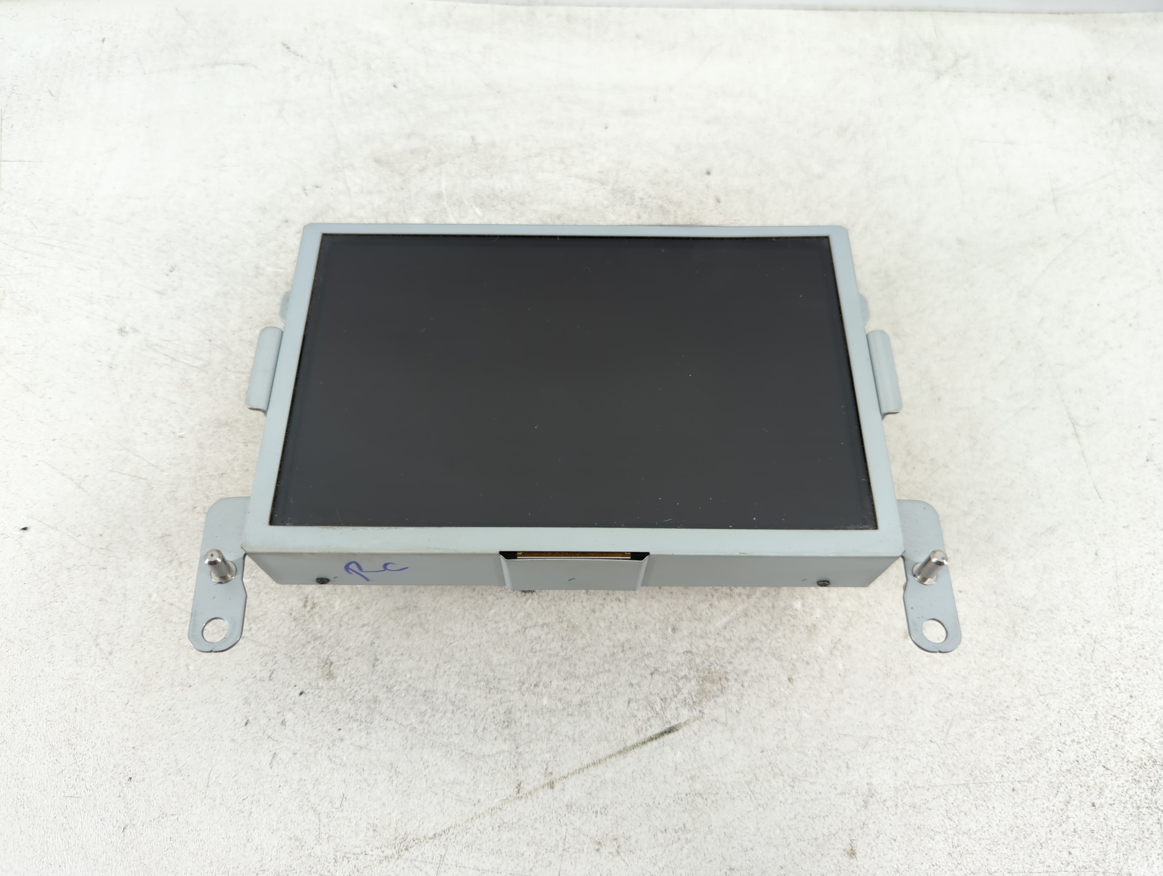 Ford Expedition Information Display Screen 1082102 - Oemusedautoparts1.com