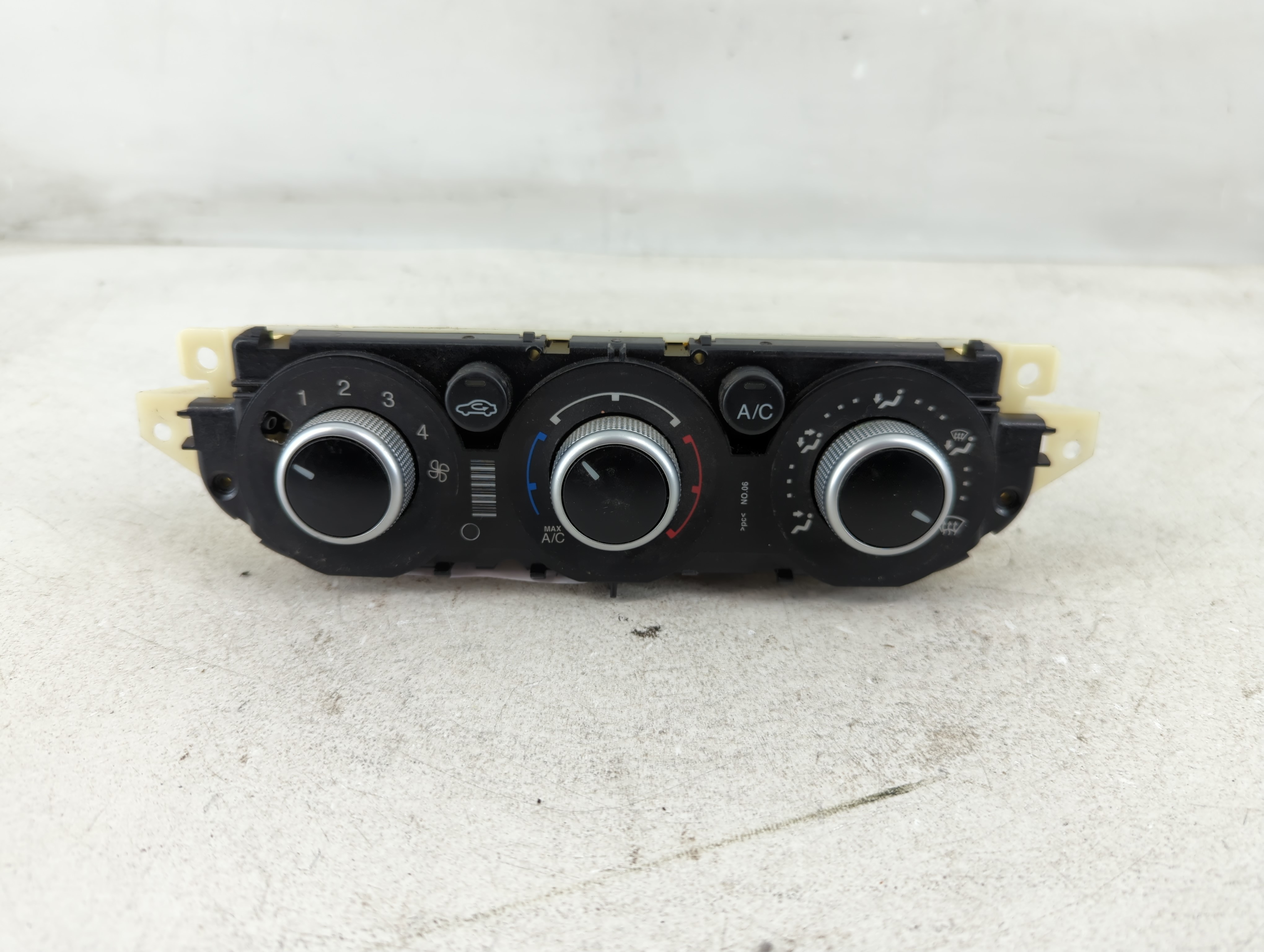 2013-2016 Ford Escape Ac Heater Climate Control Cj5t-19980-ck 1082104 - Oemusedautoparts1.com