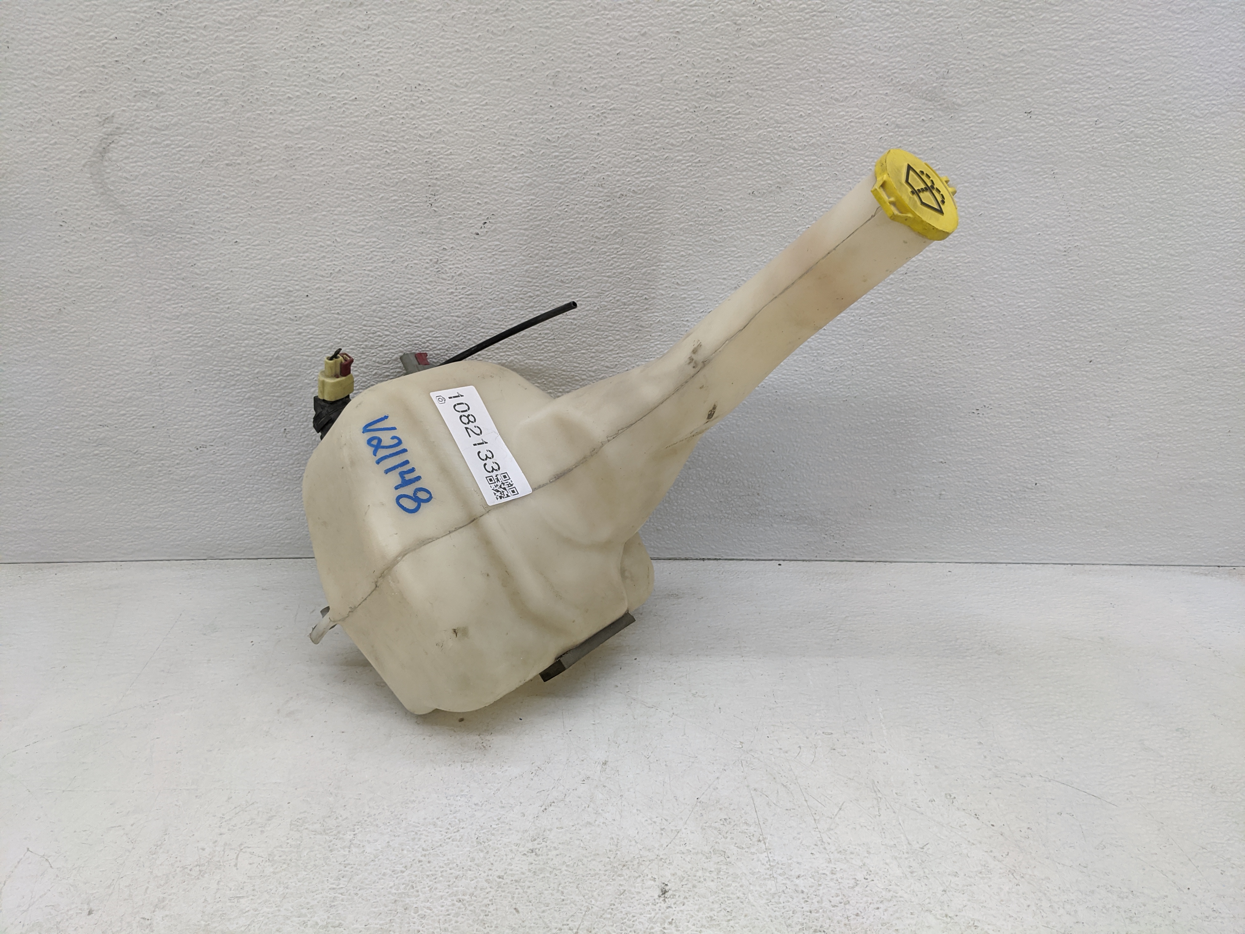 2011-2022 Dodge Charger Windshield Washer Fluid Reservoir Bottle Oem 1082133 - Oemusedautoparts1.com