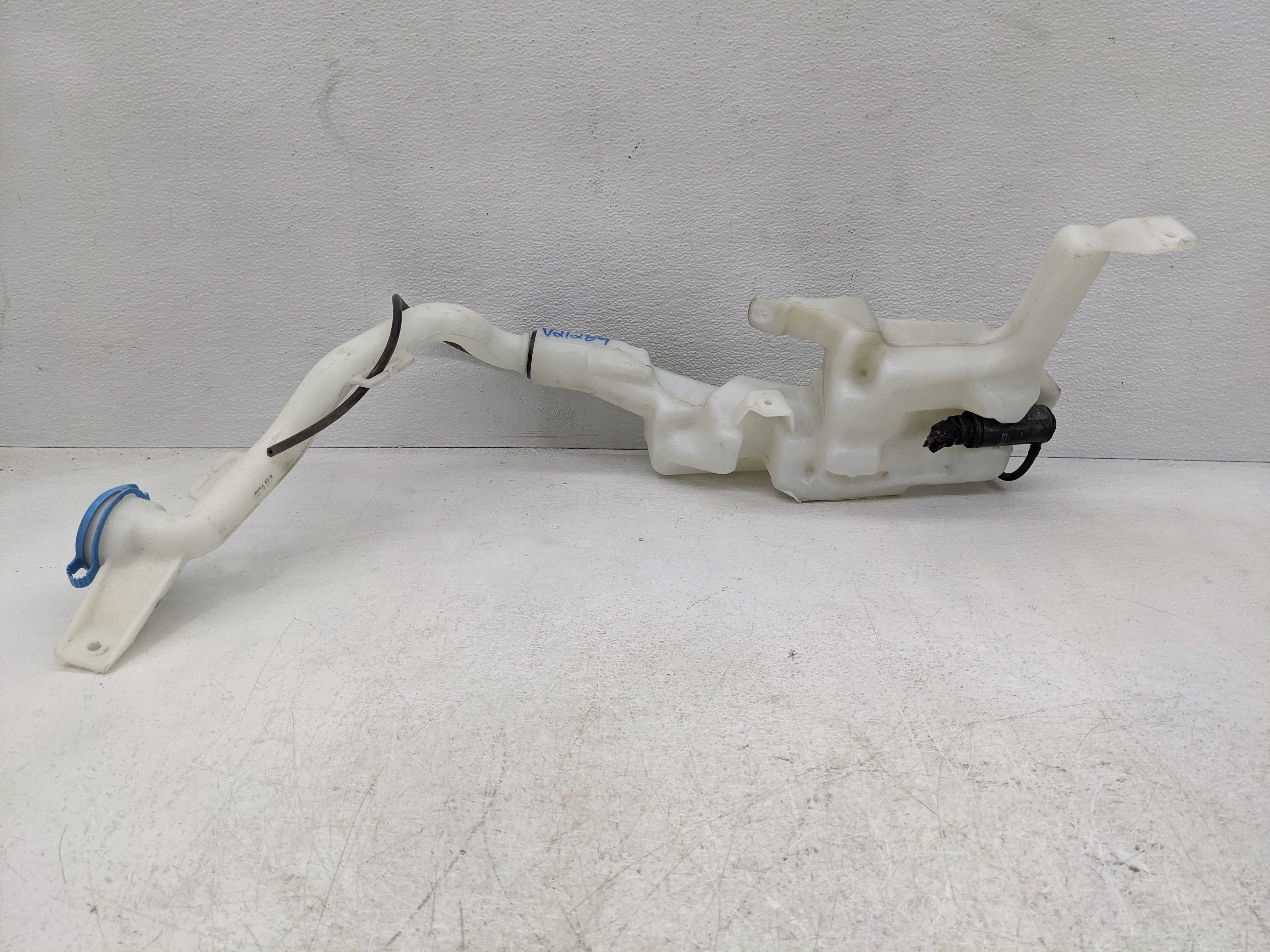 2016-2021 Honda Civic Windshield Washer Fluid Reservoir Bottle Oem 1082152 - Oemusedautoparts1.com