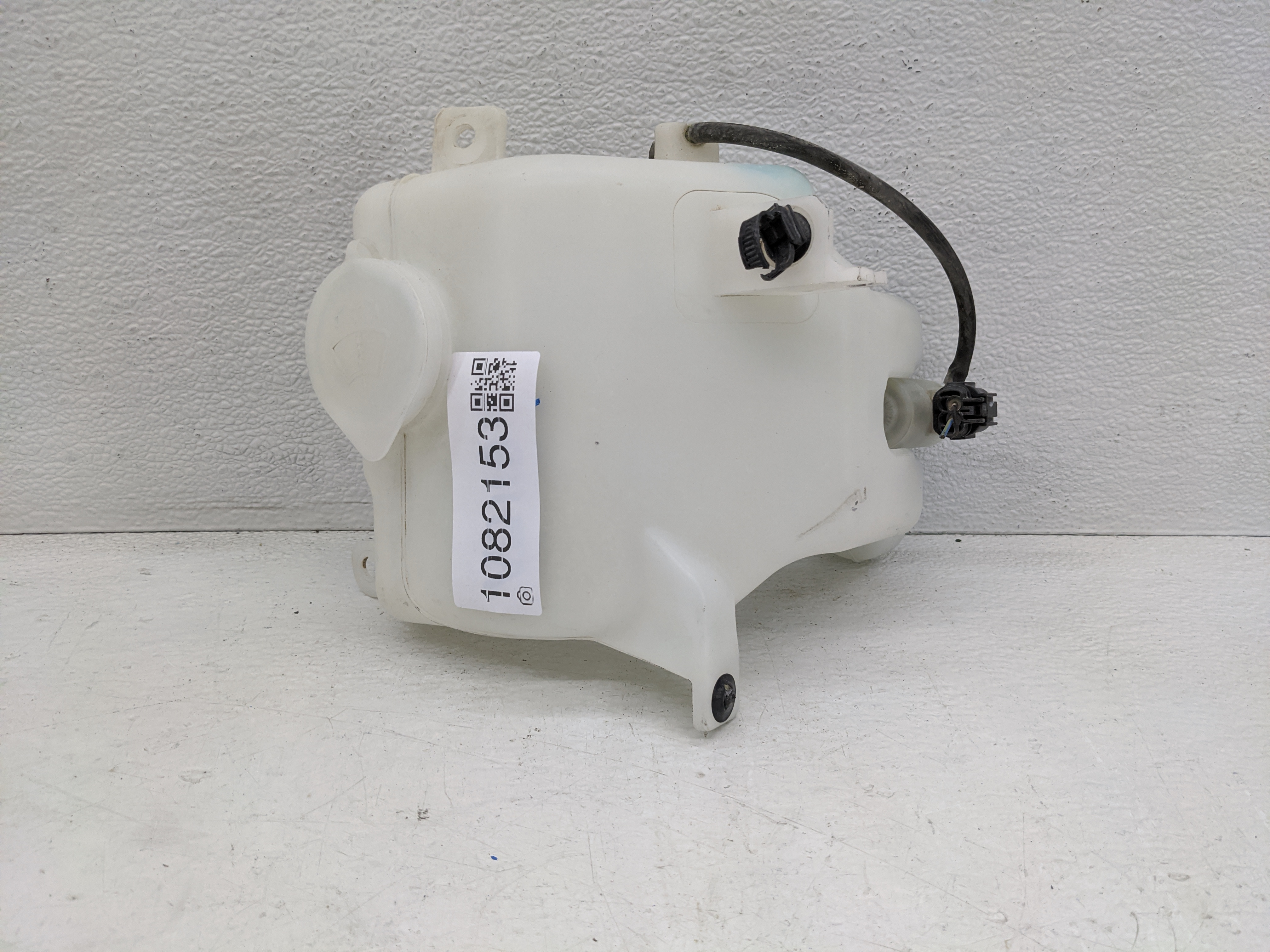 Picture of Mazda Mx-5 Windshield Washer Fluid Reservoir Bottle Oem 1082153