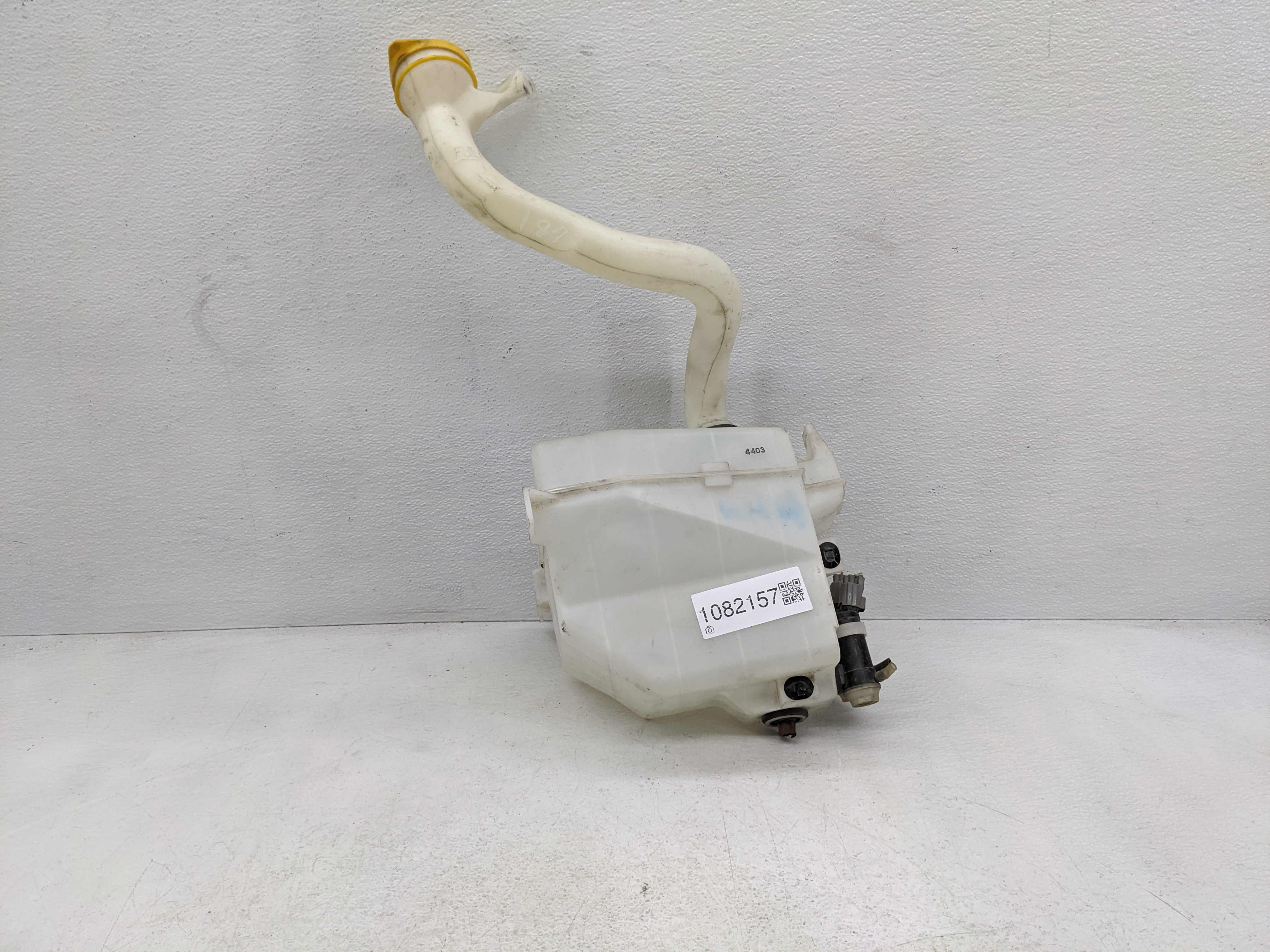 2010-2014 Subaru Legacy Windshield Washer Fluid Reservoir Bottle Oem 1082157 - Oemusedautoparts1.com