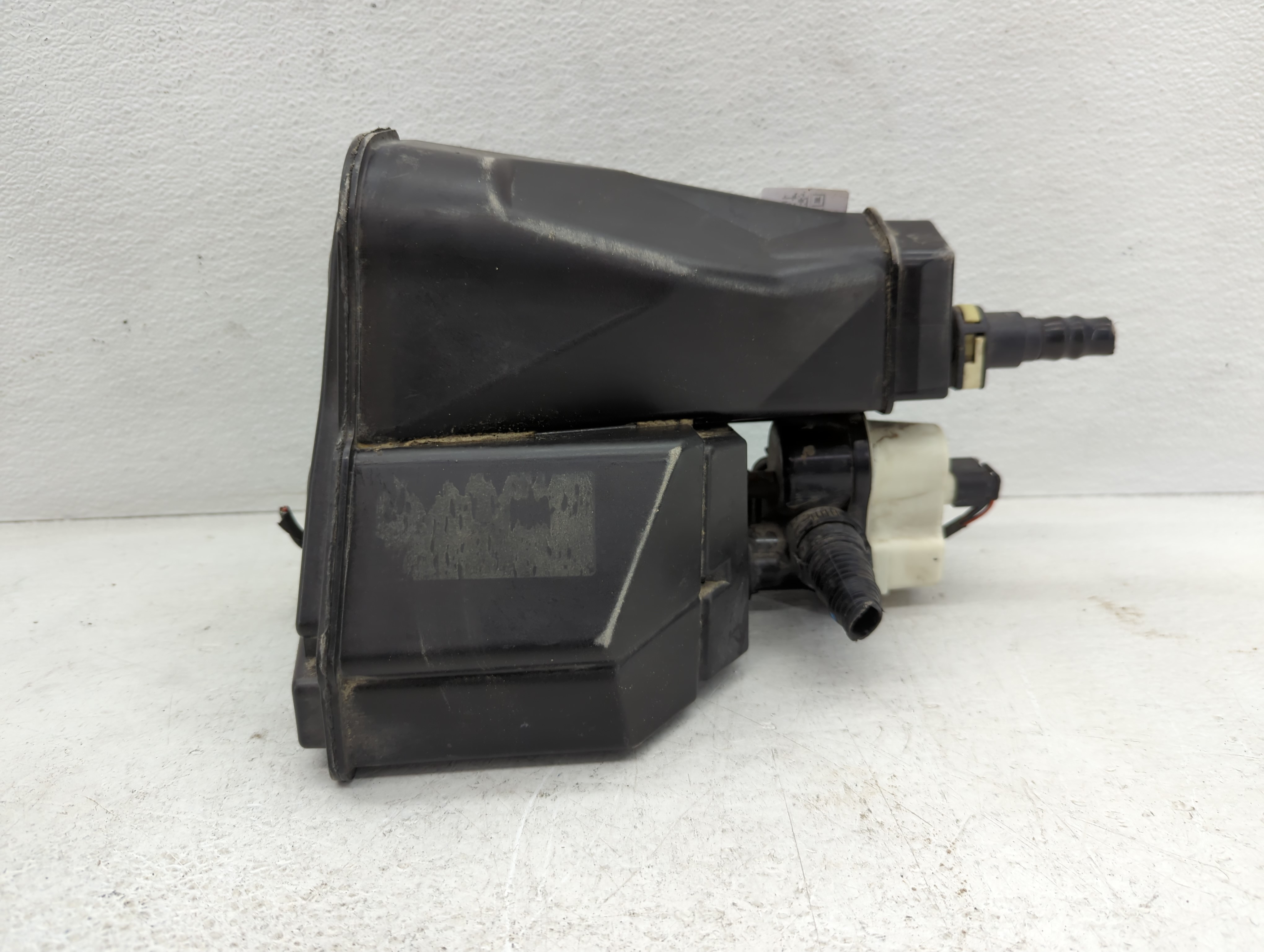 2020 Mercedes-benz Cla250 Fuel Vapor Charcoal Canister 1082201 - Oemusedautoparts1.com