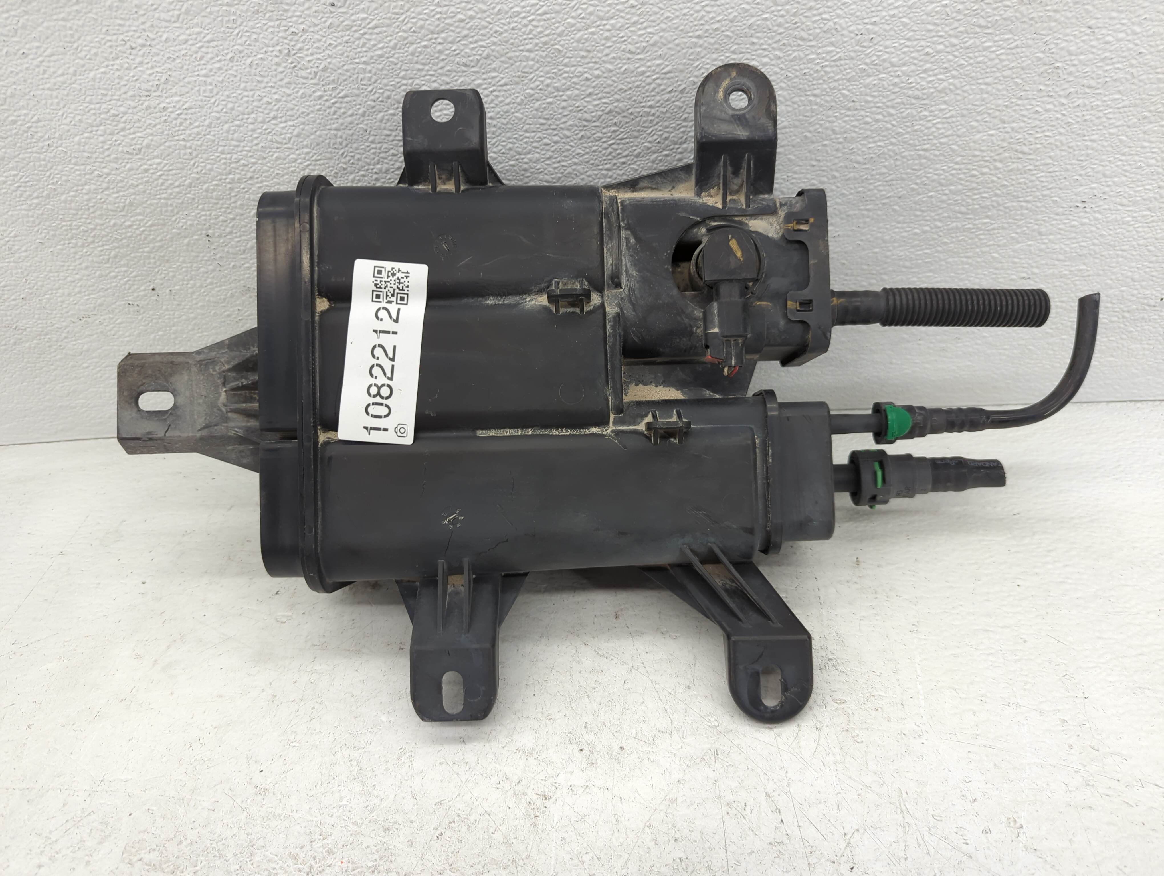 Picture of 2016 Gmc Terrain Fuel Vapor Charcoal Canister 1082212
