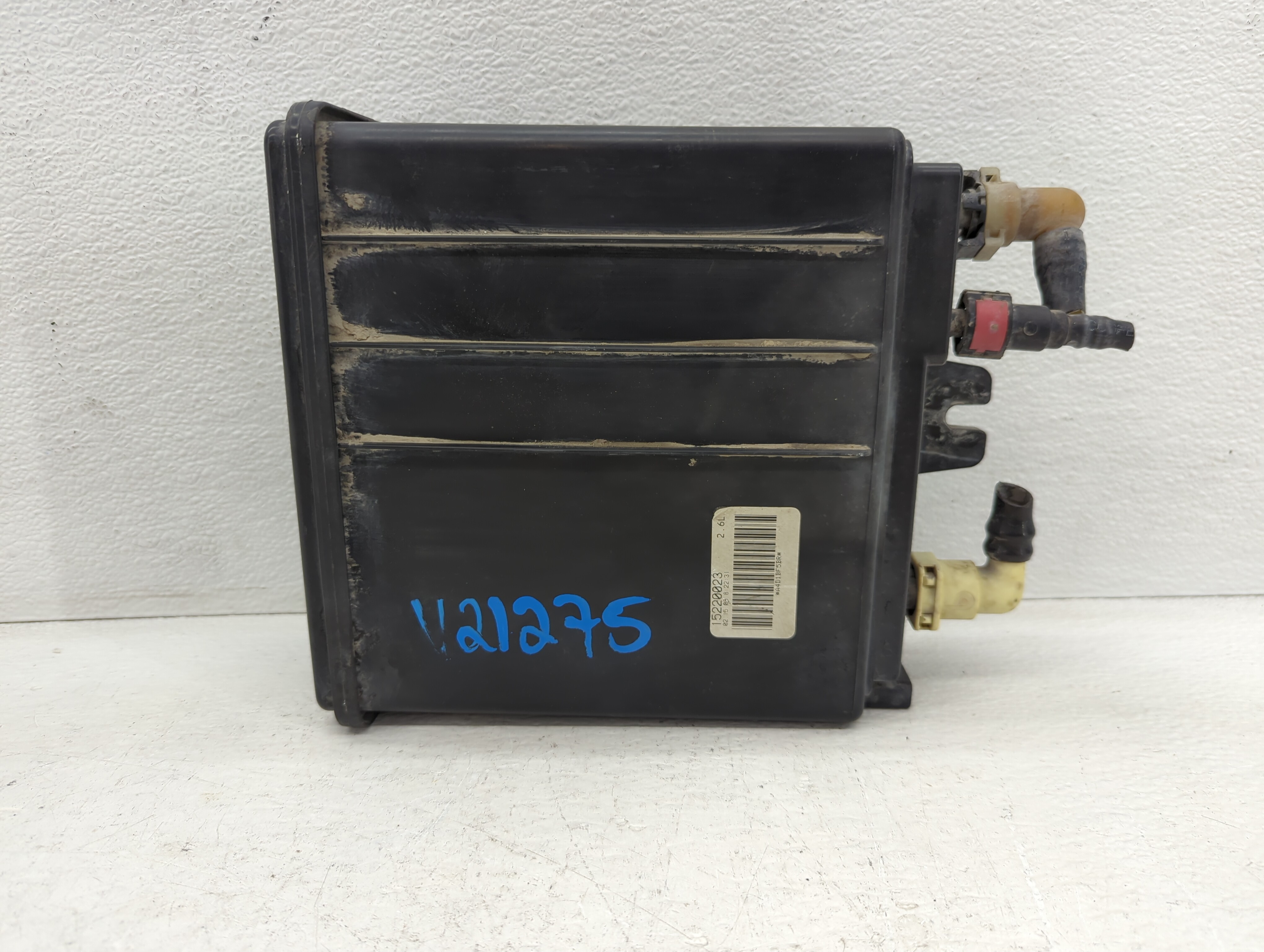 2008 Cadillac Escalade Fuel Vapor Charcoal Canister 1082225 - Oemusedautoparts1.com