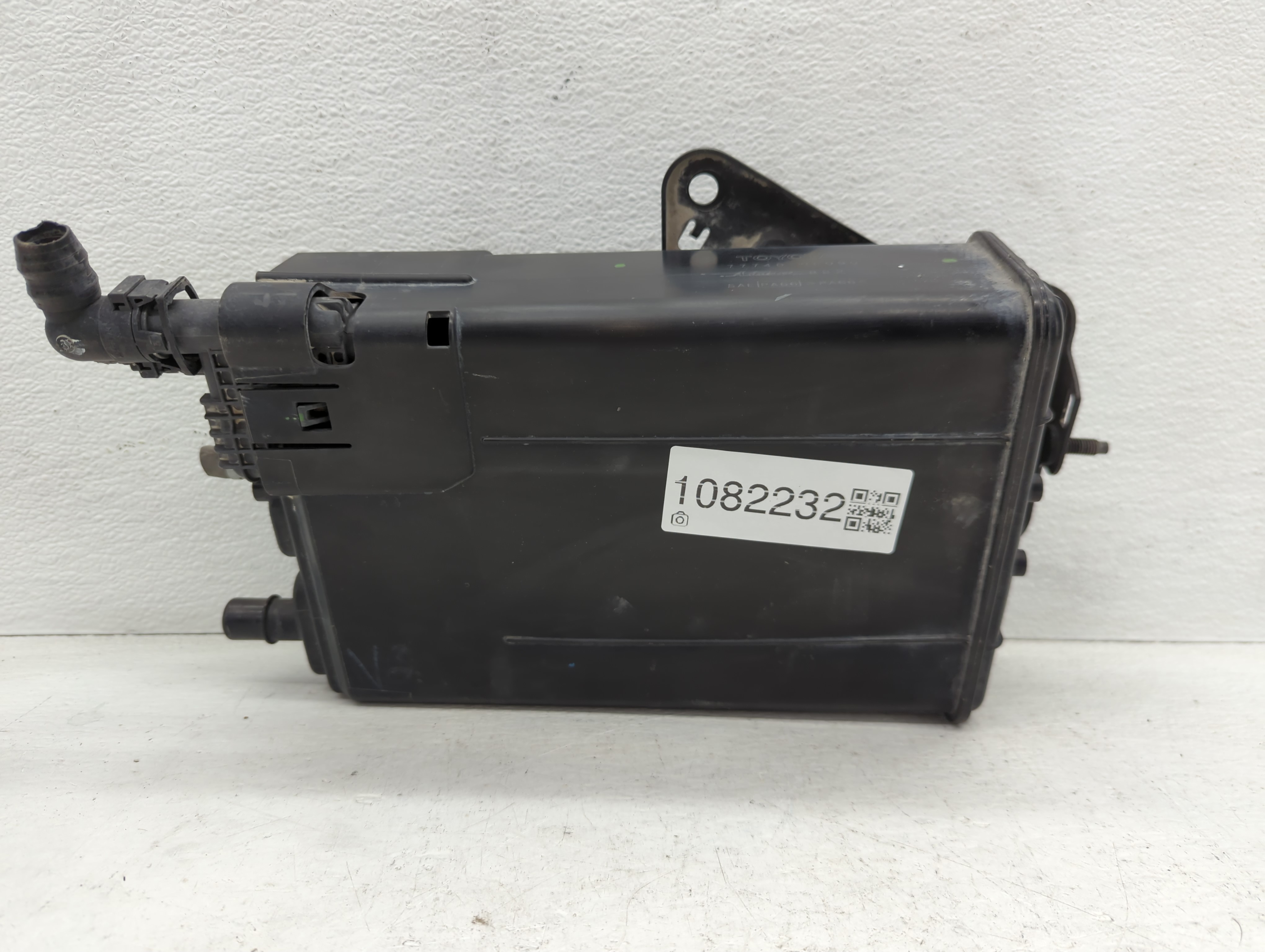 2018 Toyota Tundra Fuel Vapor Charcoal Canister 1082232 - Oemusedautoparts1.com