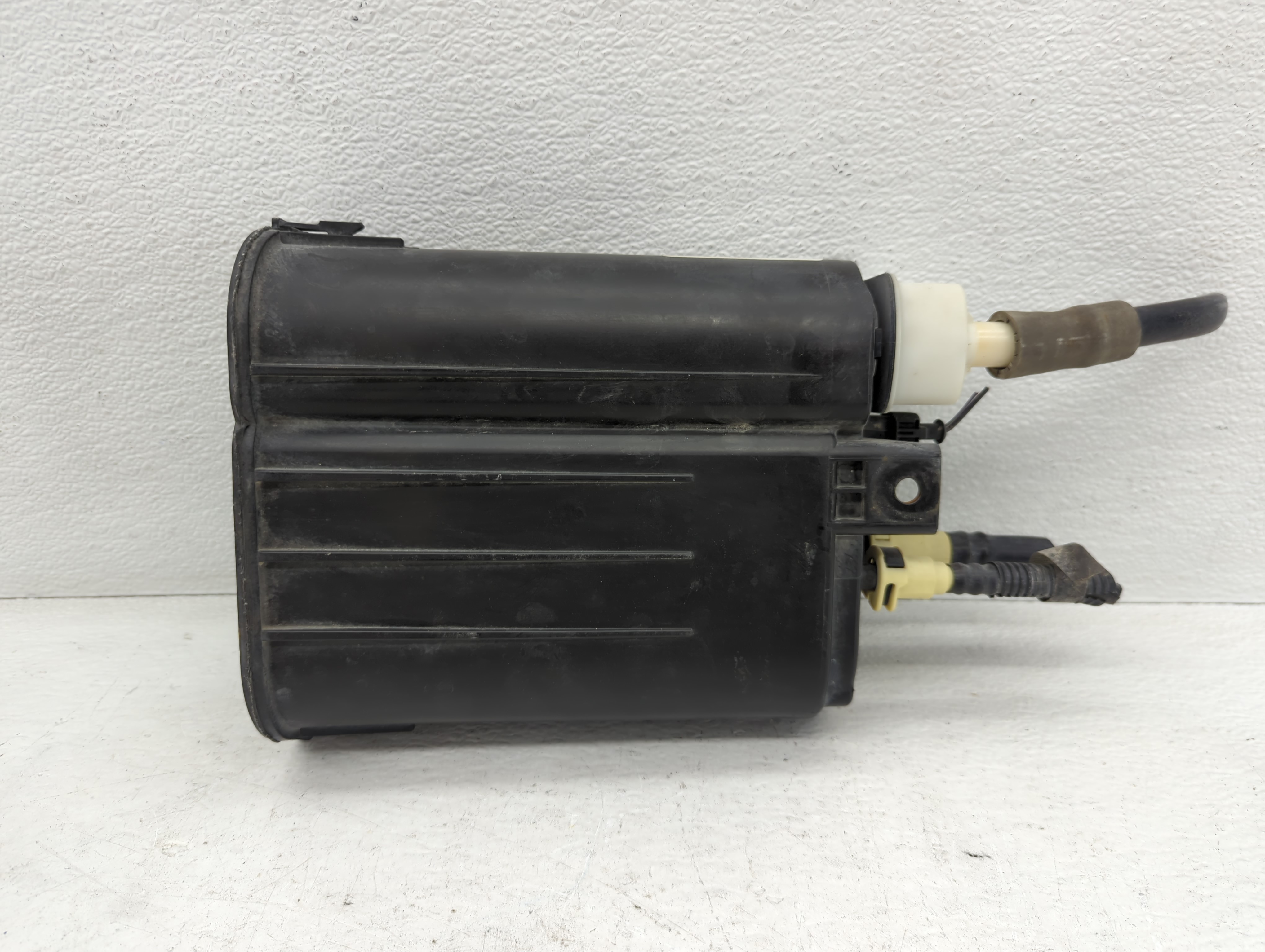 2012 Jeep Wrangler Fuel Vapor Charcoal Canister 1082253 - Oemusedautoparts1.com