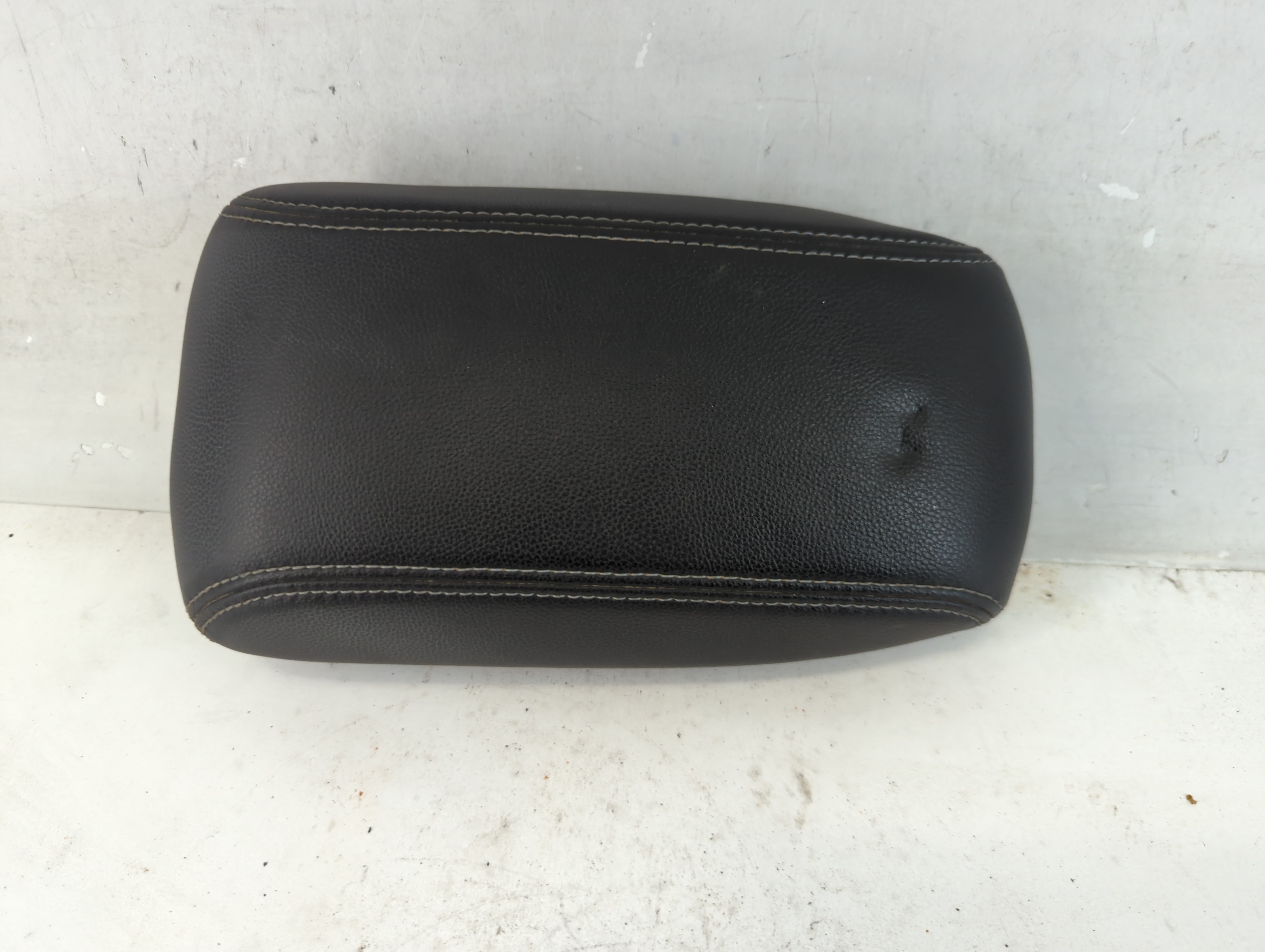 2014-2019 Toyota Corolla Center Console Armrest Cover Lid Black 1082312 - Oemusedautoparts1.com