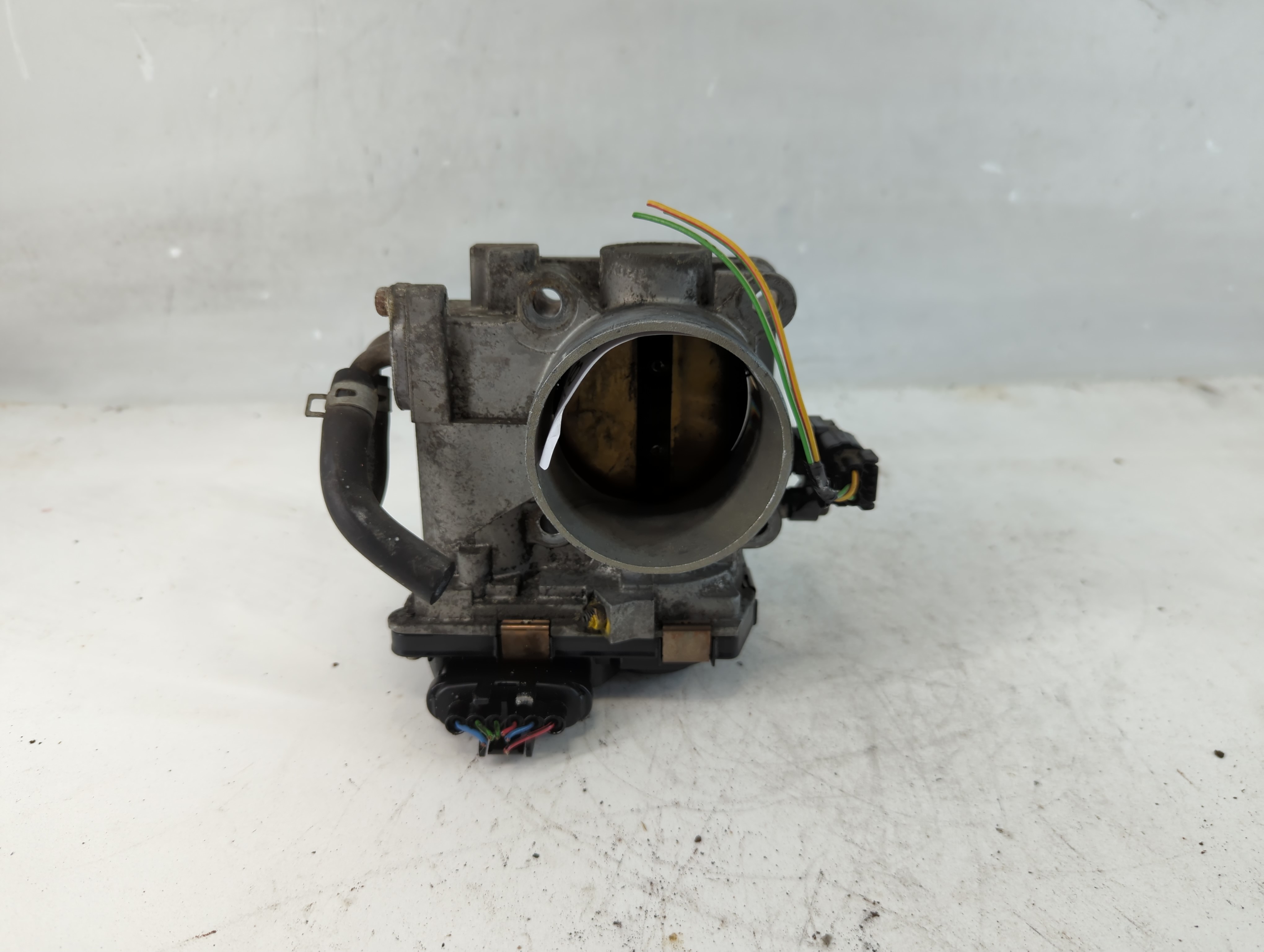 2005-2006 Honda Odyssey Throttle Body 1082318 - Oemusedautoparts1.com