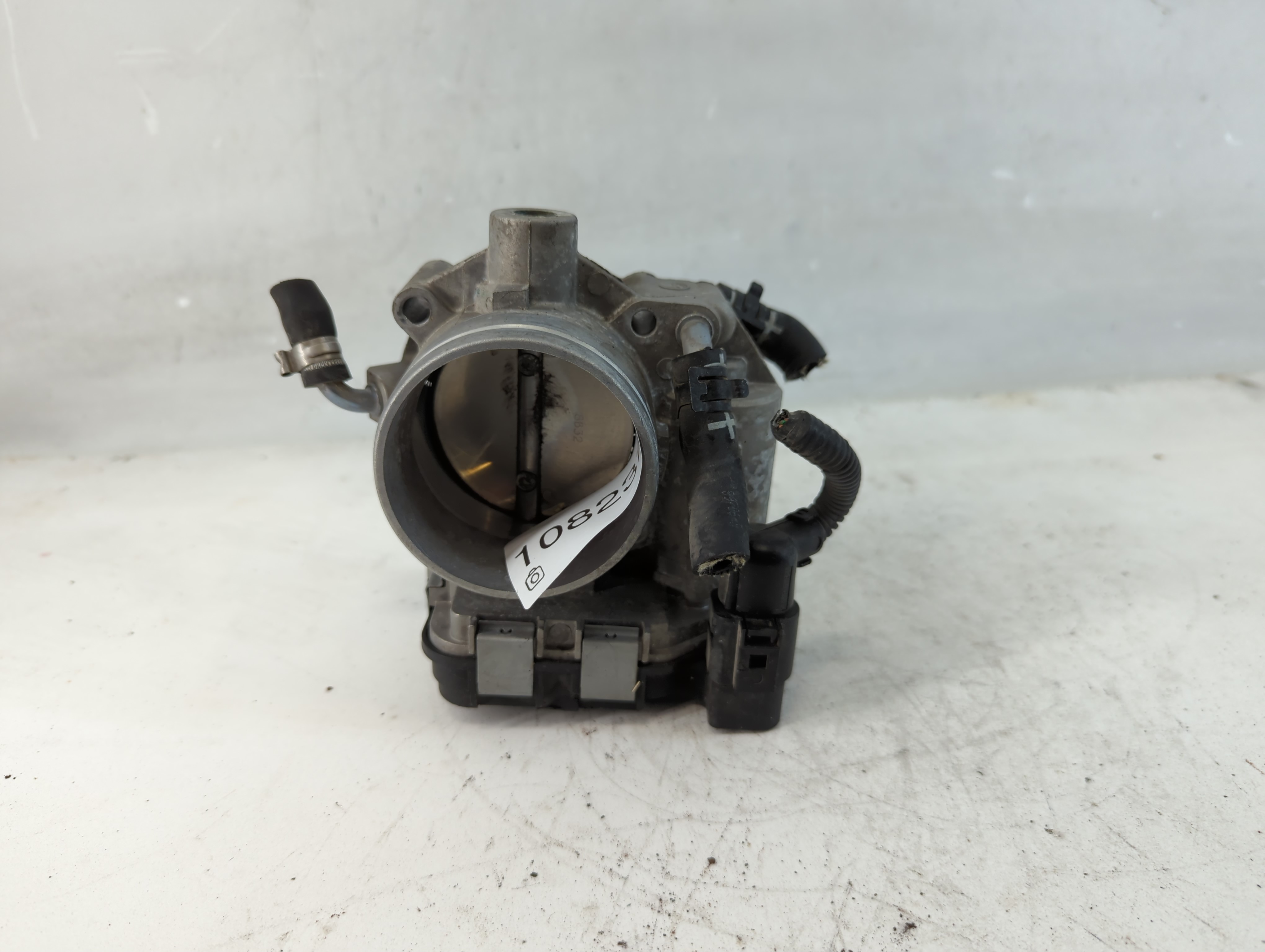 2012-2014 Volkswagen Passat Throttle Body 1082320 - Oemusedautoparts1.com