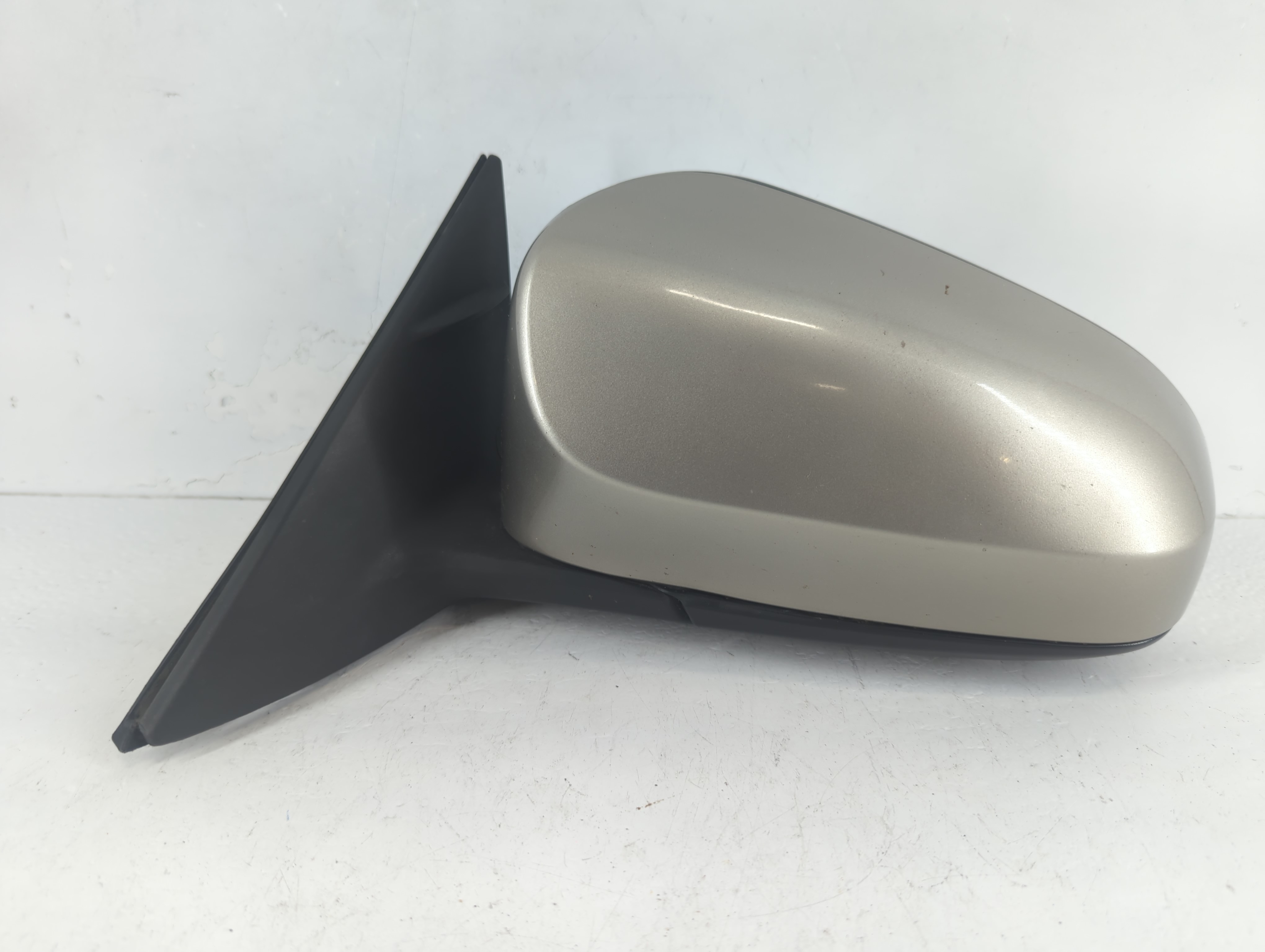 2012-2014 Toyota Camry Driver Left Side View Power Door Mirror White 1082324 - Oemusedautoparts1.com