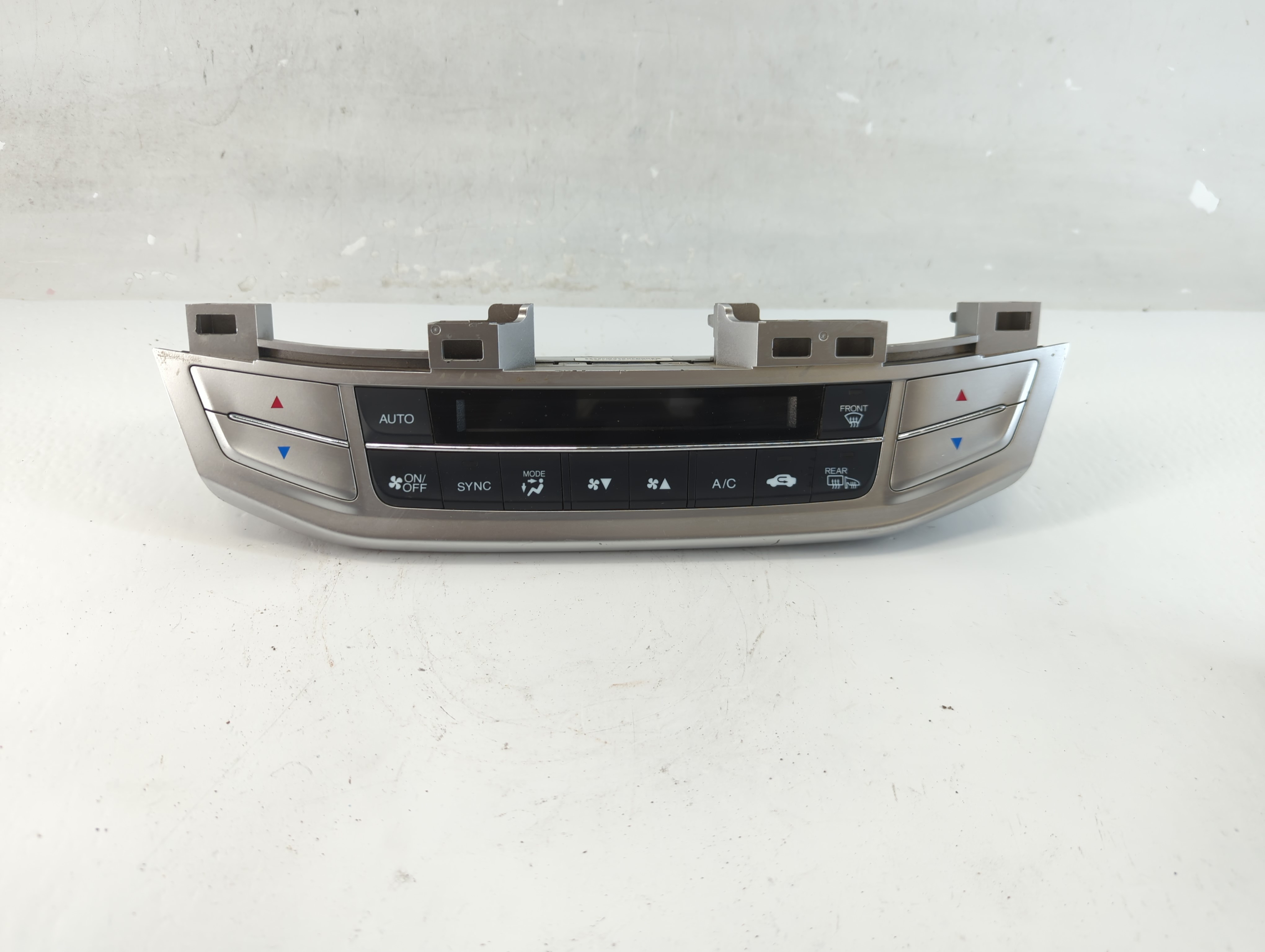 2013-2015 Honda Accord Ac Heater Climate Control Temperature Oem 1082342 - Oemusedautoparts1.com