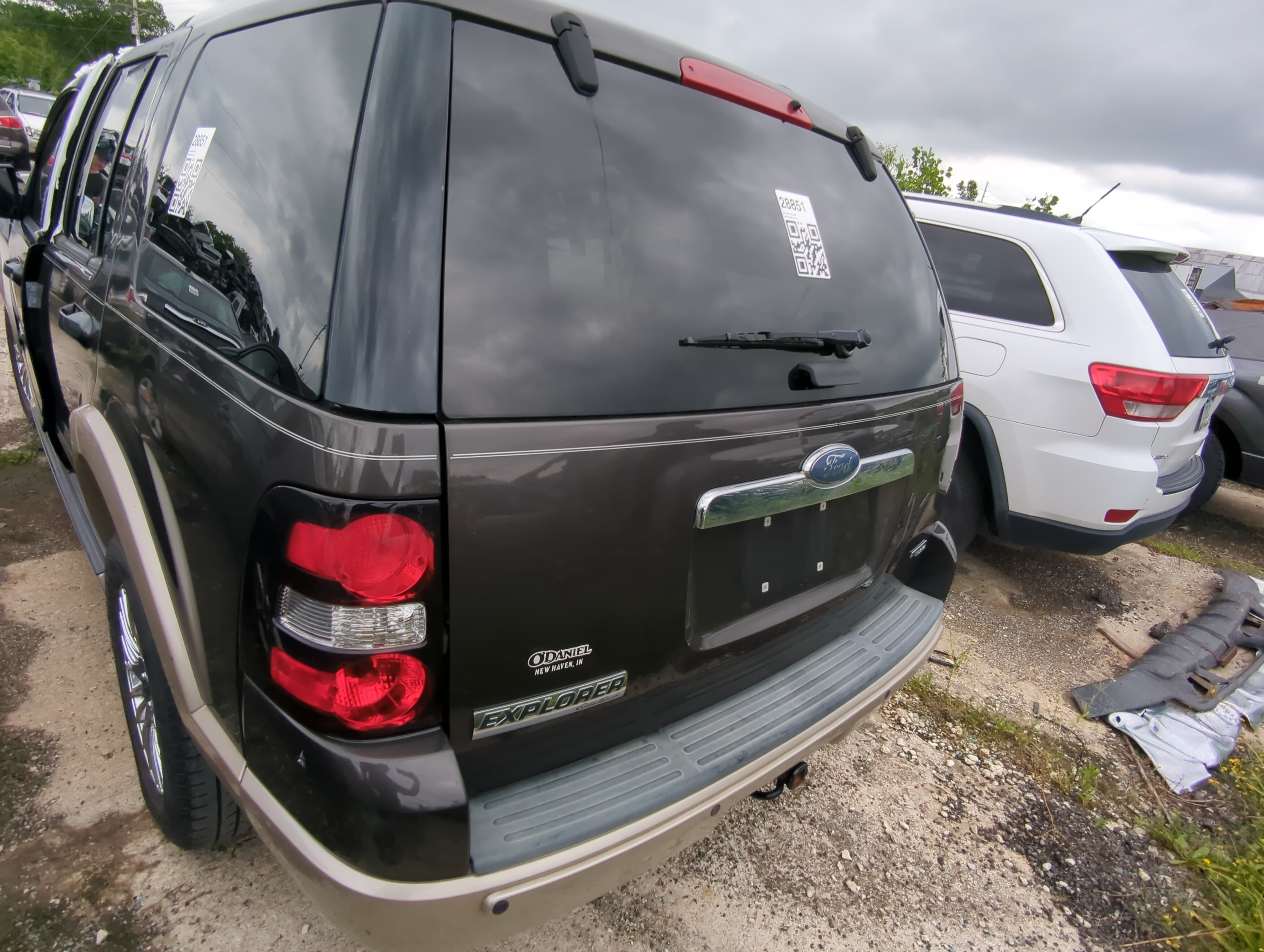 2006-2010 Ford Explorer Trunk/decklid/hatch/tailgate Oem 1082512 - Oemusedautoparts1.com
