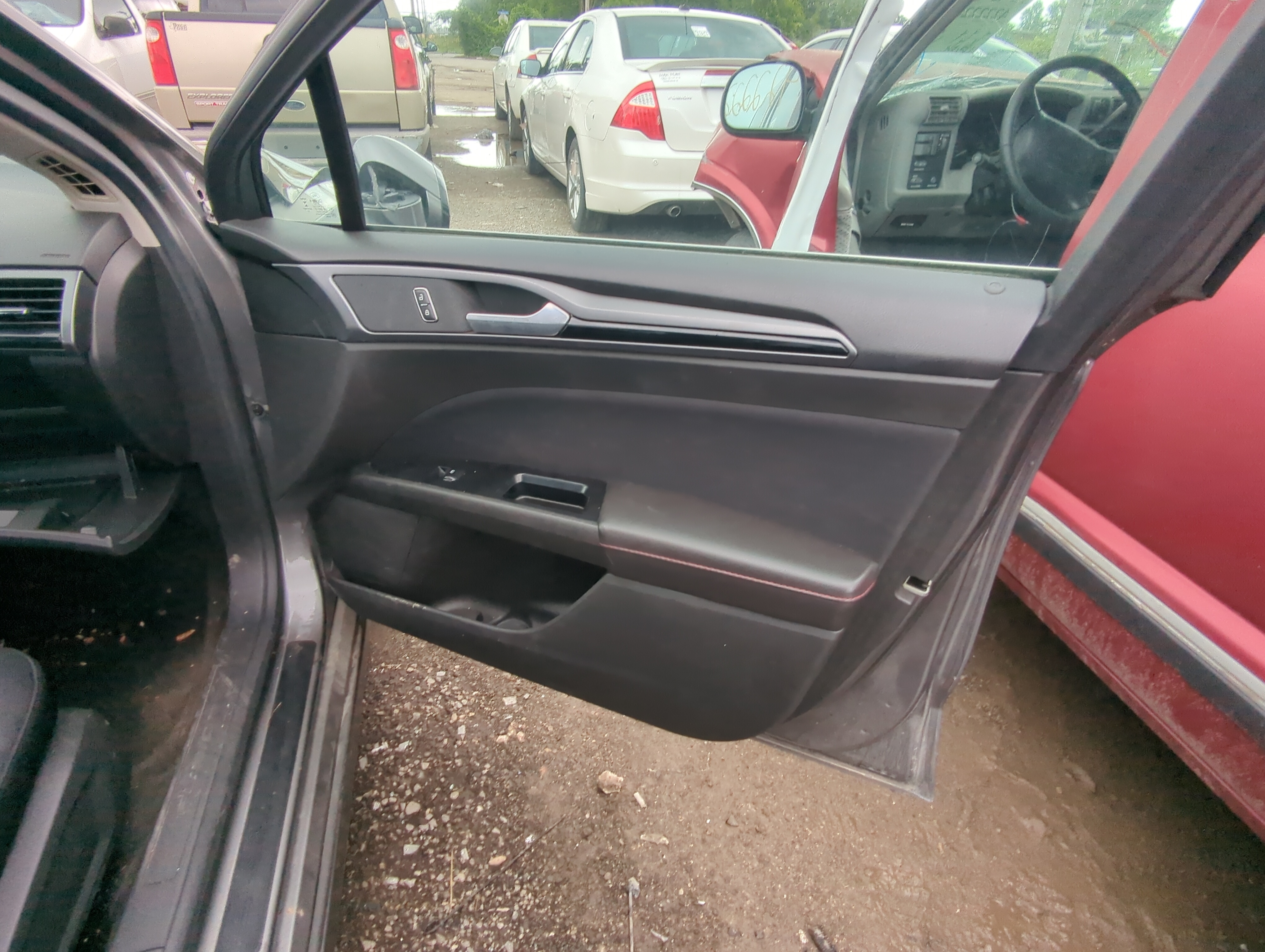 2014 Ford Fusion Front Right Passenger Interior Door Panel Trim 1082805 - Oemusedautoparts1.com