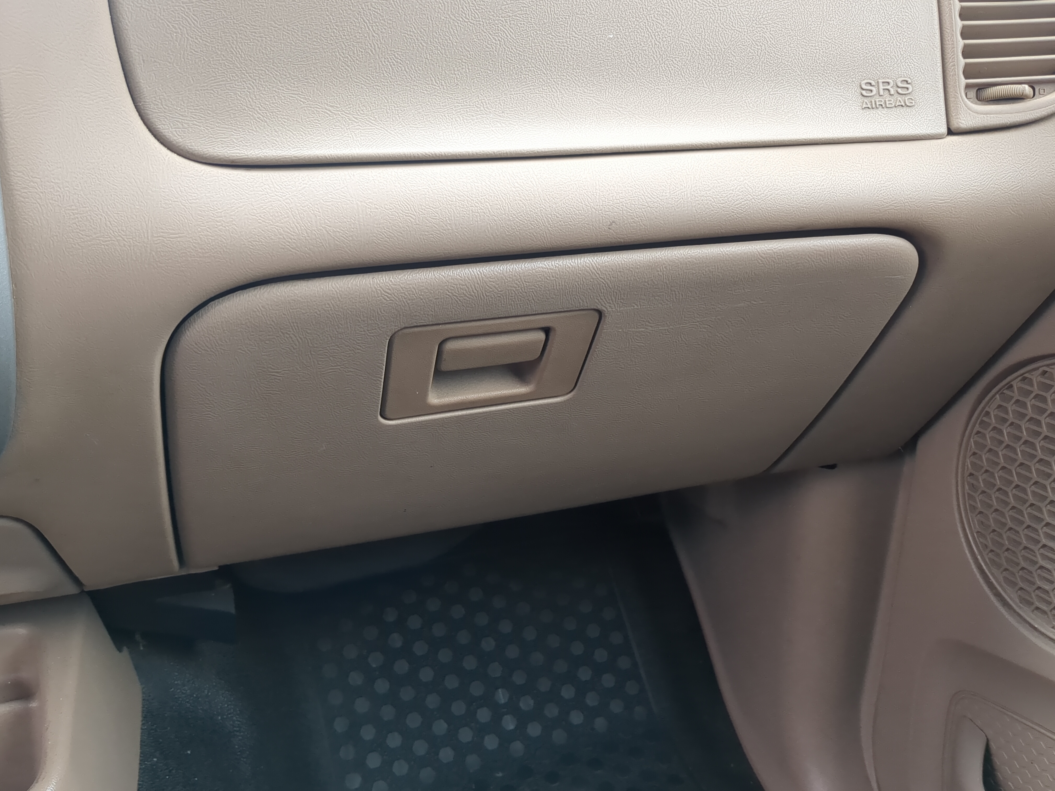 2001 FORD EXPLORER SPORT TRAC Passenger Glove Box Door Storage Compartment - Oemusedautoparts1.com