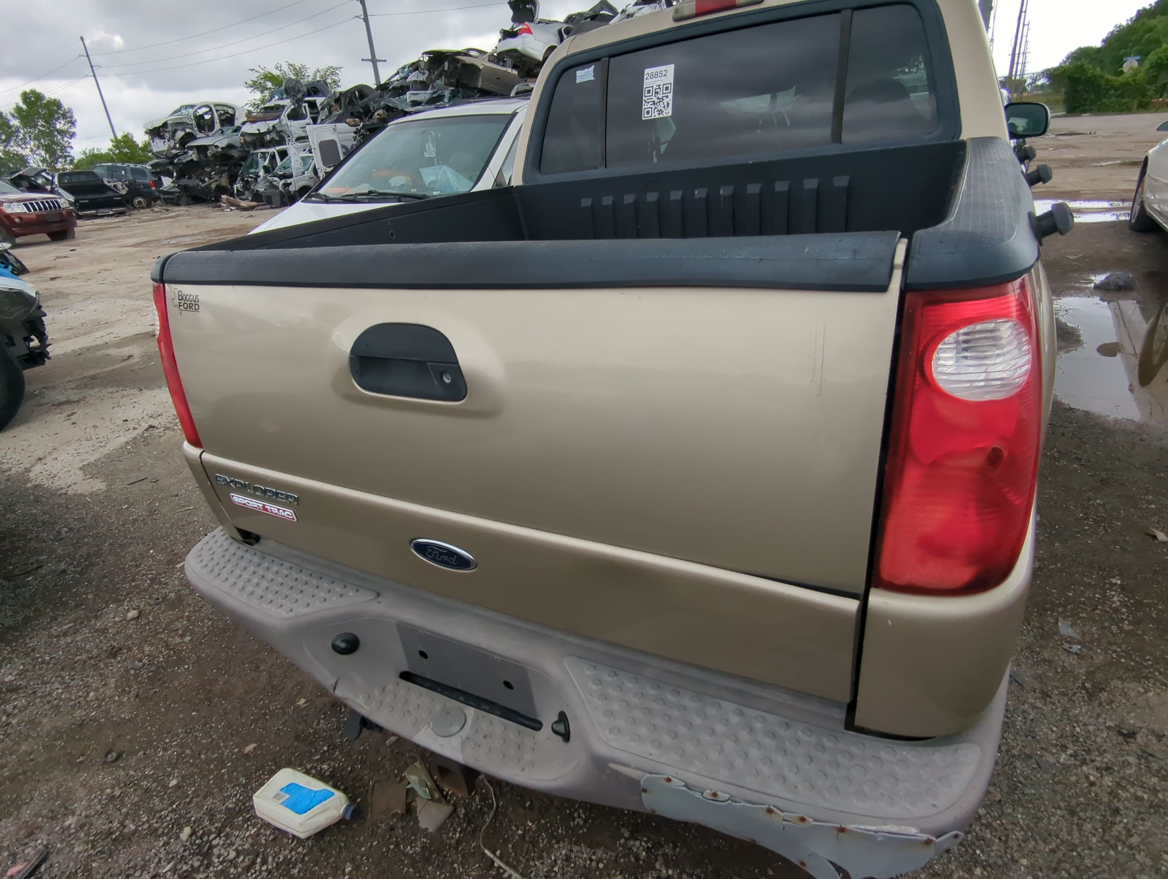 2001-2005 Ford Explorer Sport Trac Trunk/decklid/hatch/tailgate Oem 1083099 - Oemusedautoparts1.com
