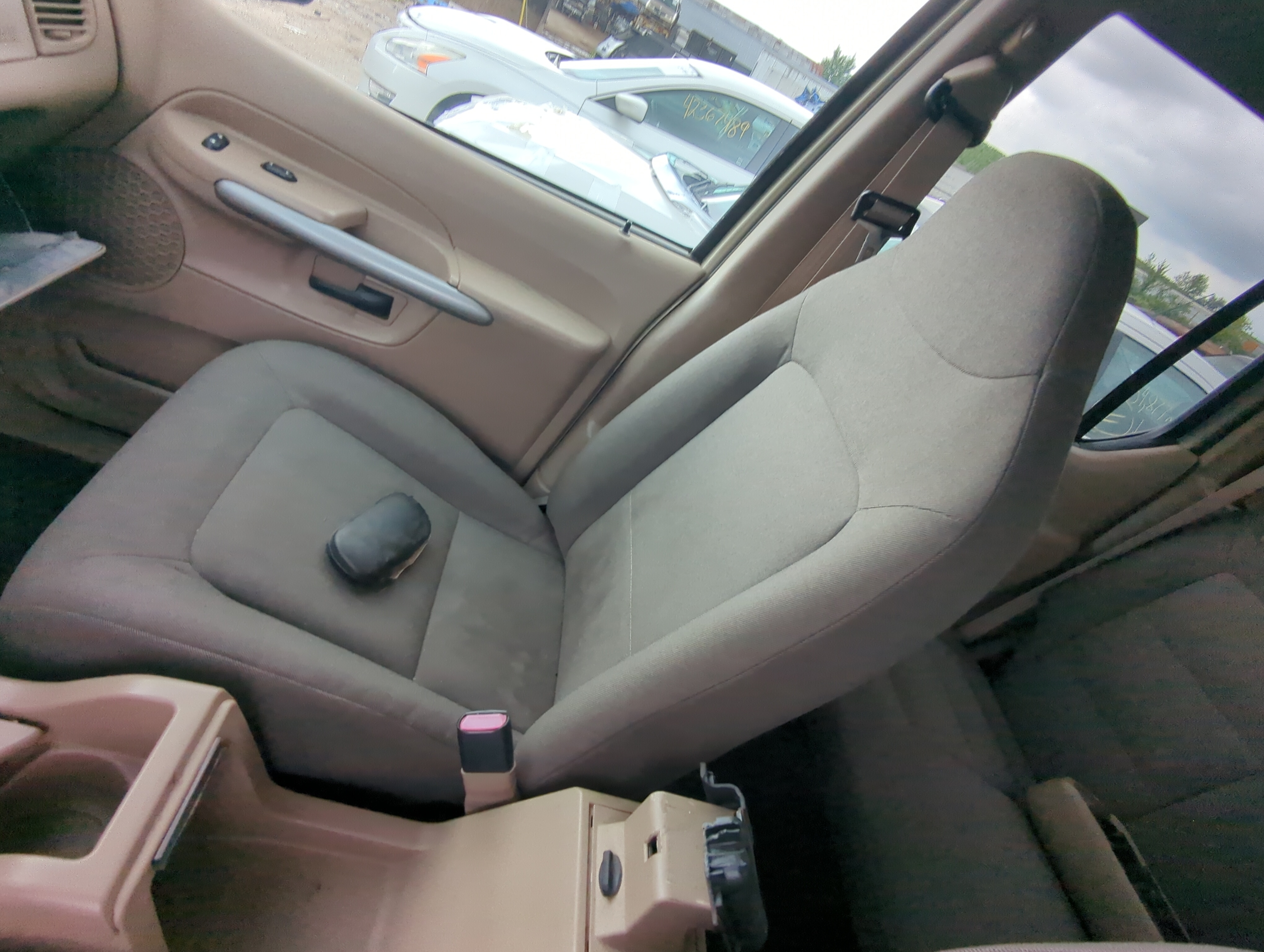 Picture of Ford Explorer Sport Trac Passenger Front Seat Oem 1083105