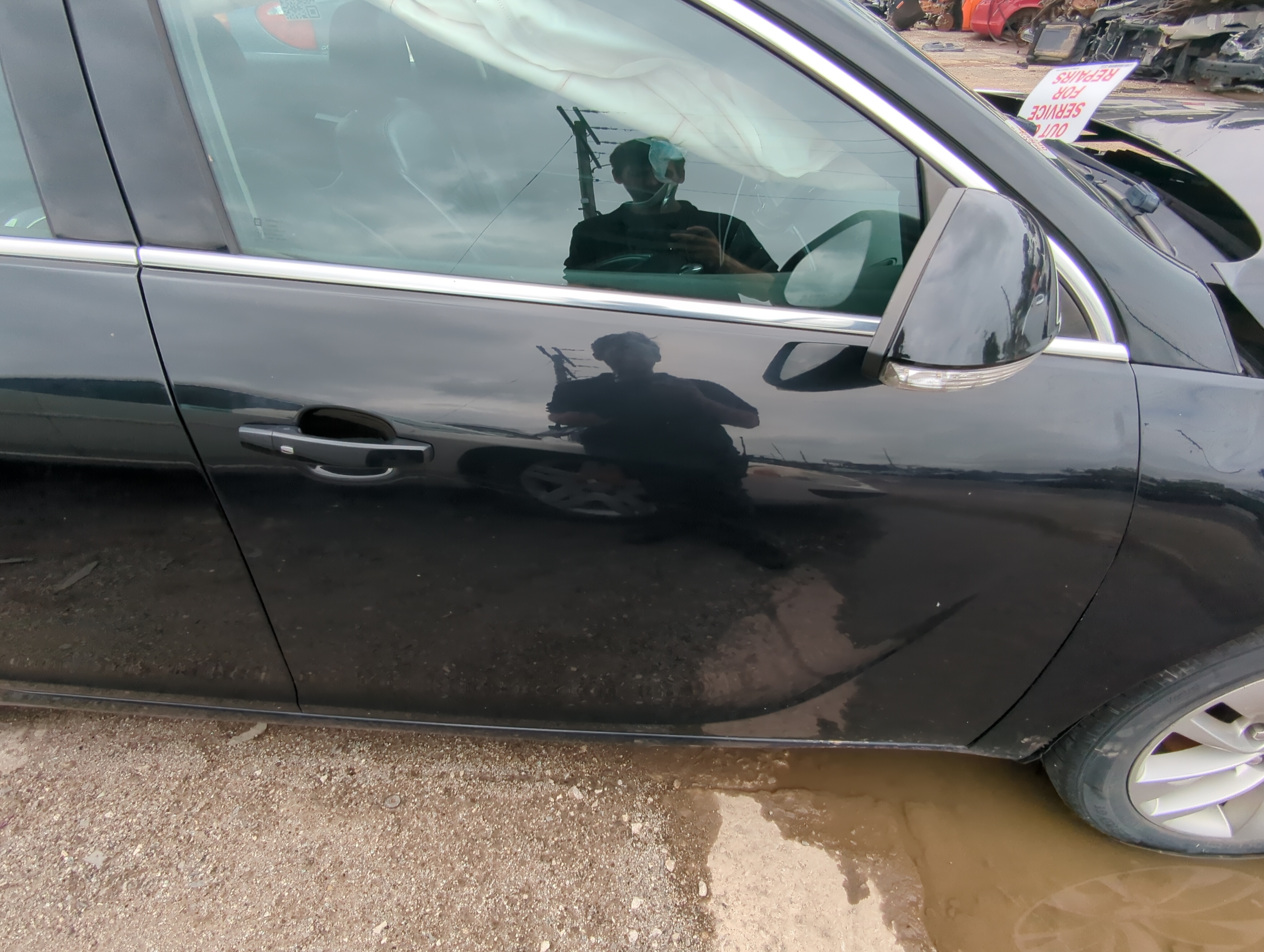 Picture of 2011-2017 Buick Regal Passenger Front Door Oem 1083276