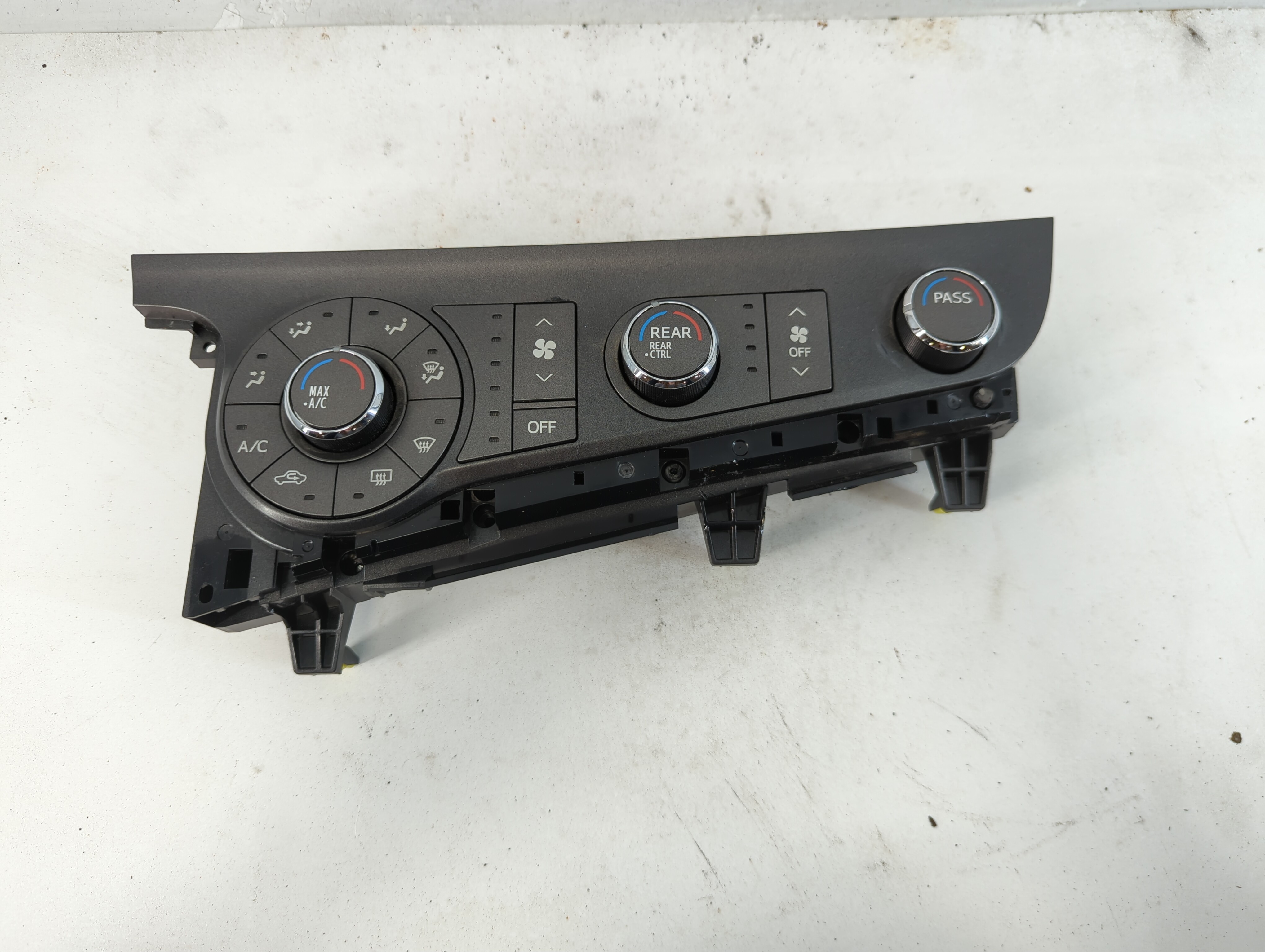 2011-2014 Toyota Sienna Ac Heater Climate Control 55900-08141 1083326 - Oemusedautoparts1.com