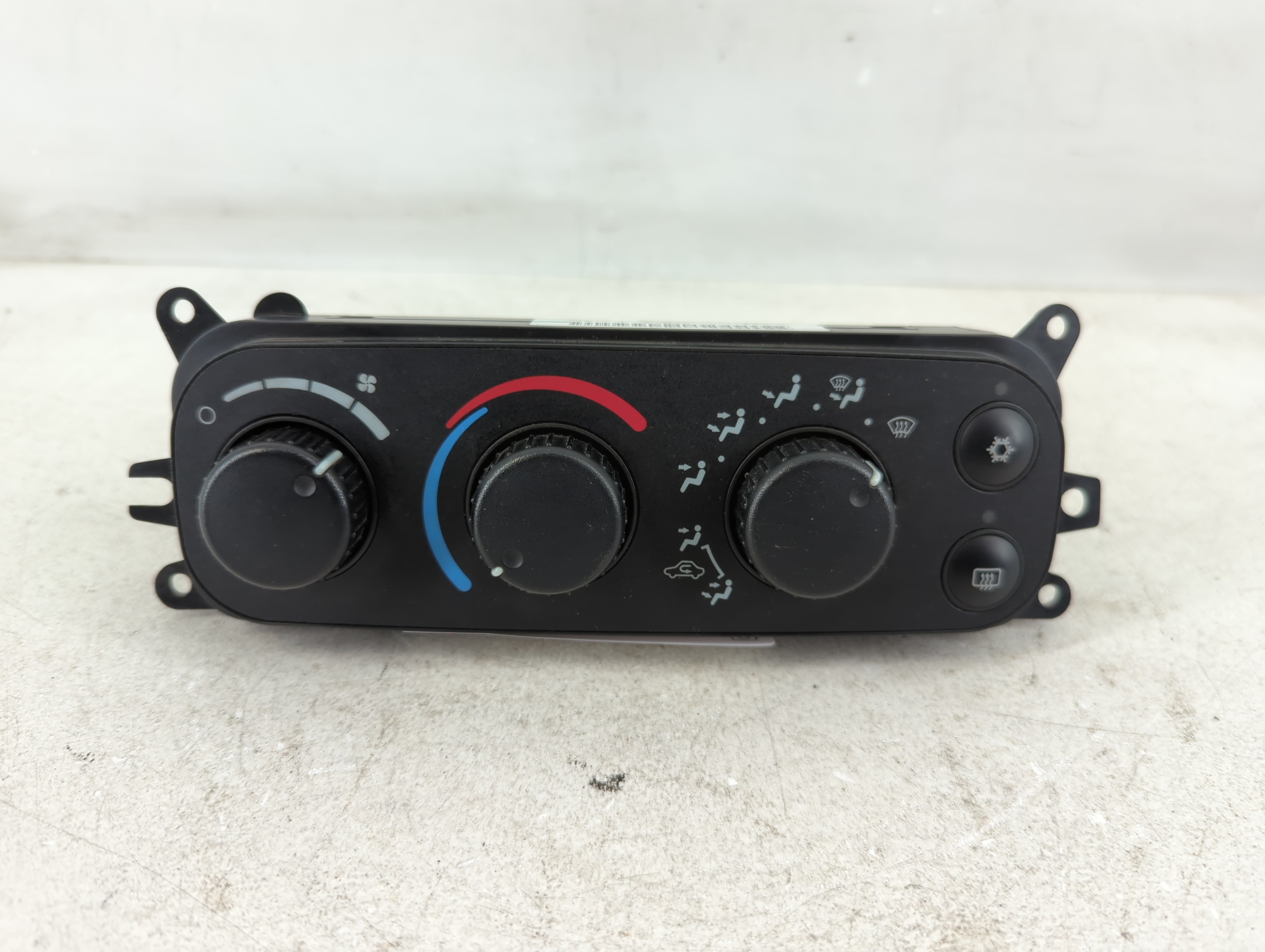 2003-2005 Dodge Ram 1500 Ac Heater Climate Control 58024b 1083353 - Oemusedautoparts1.com