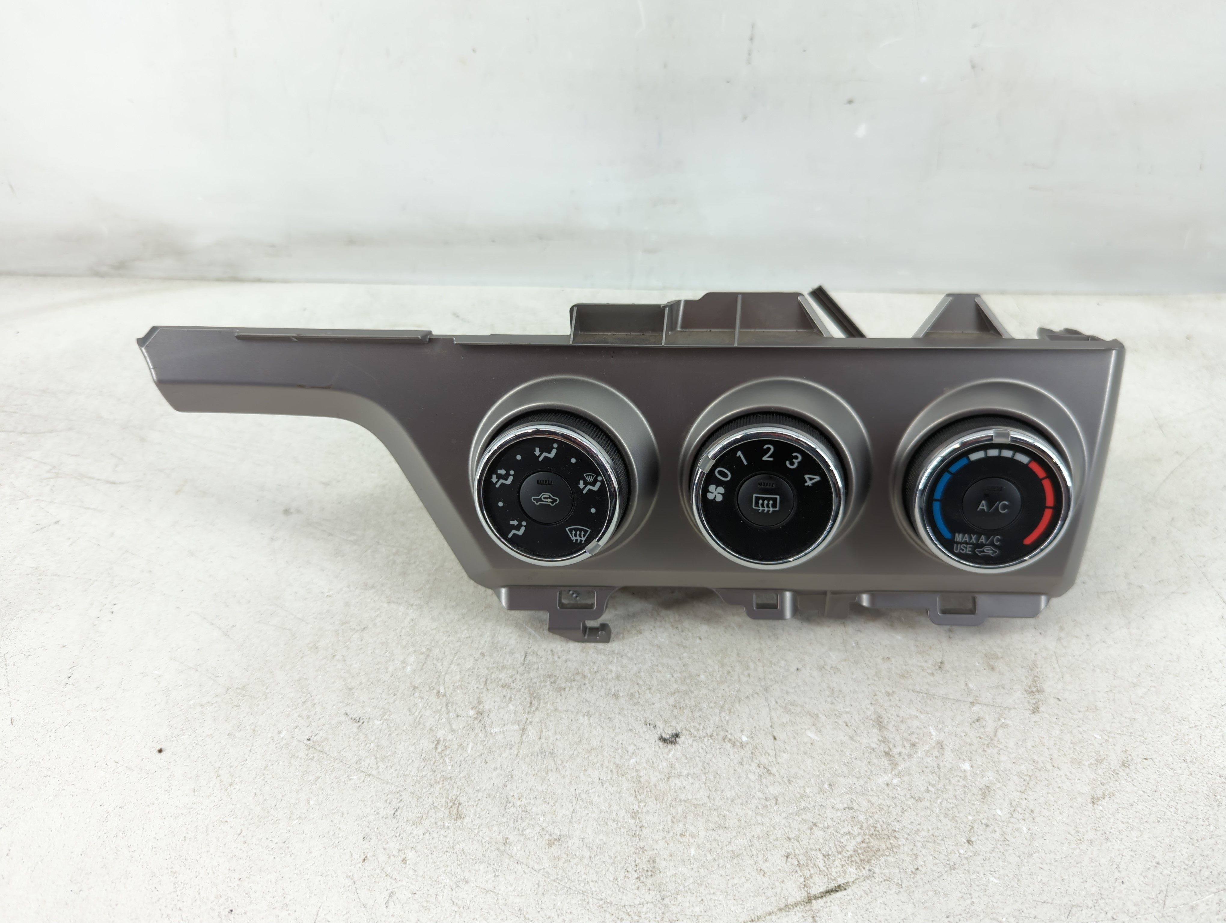 Picture of 2013-2015 Scion Xb Ac Heater Climate Control 55406-12490 1083356