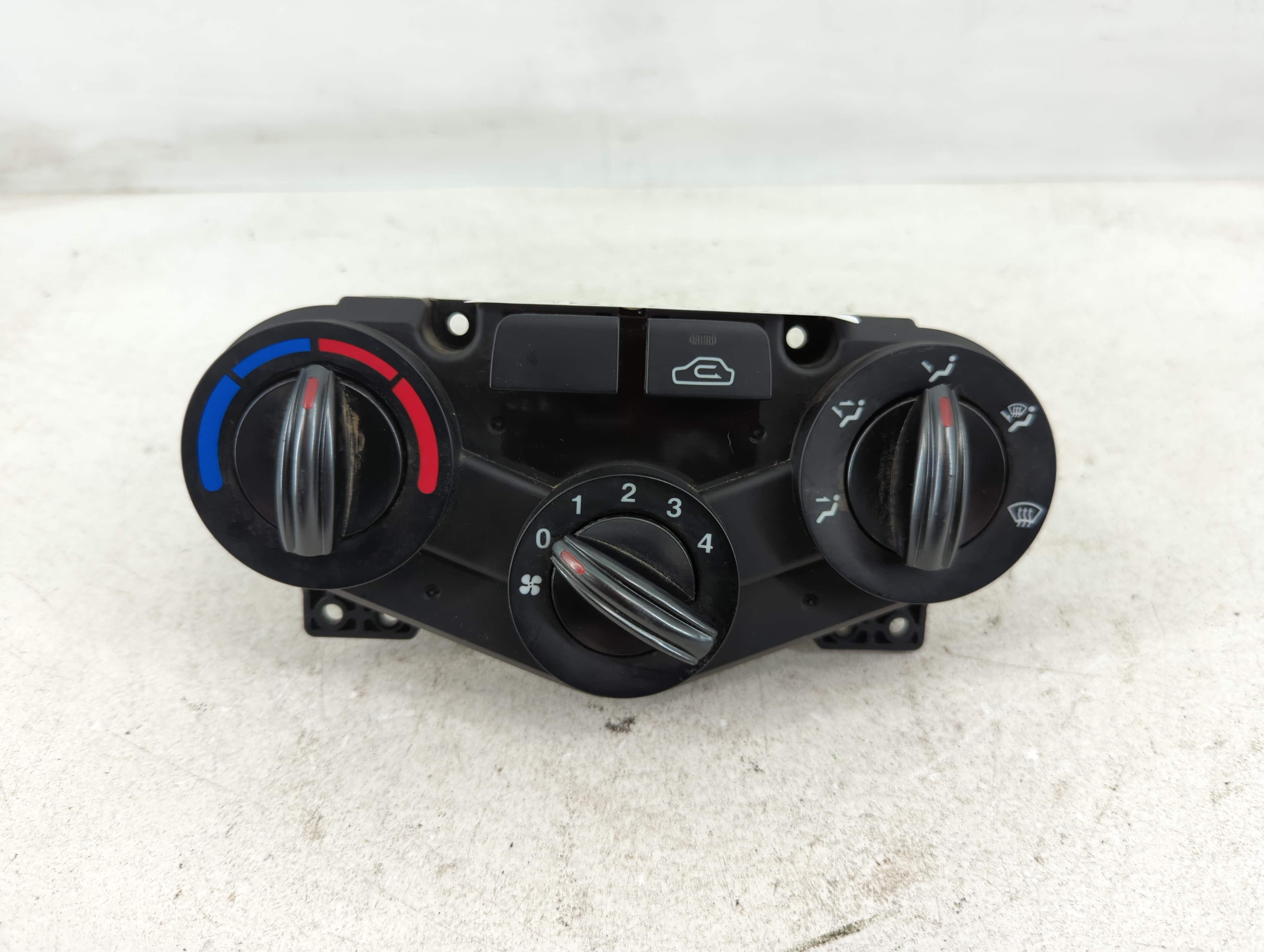 2010-2011 Kia Rio Ac Heater Climate Control 97250-1gxxx 1083388 - Oemusedautoparts1.com