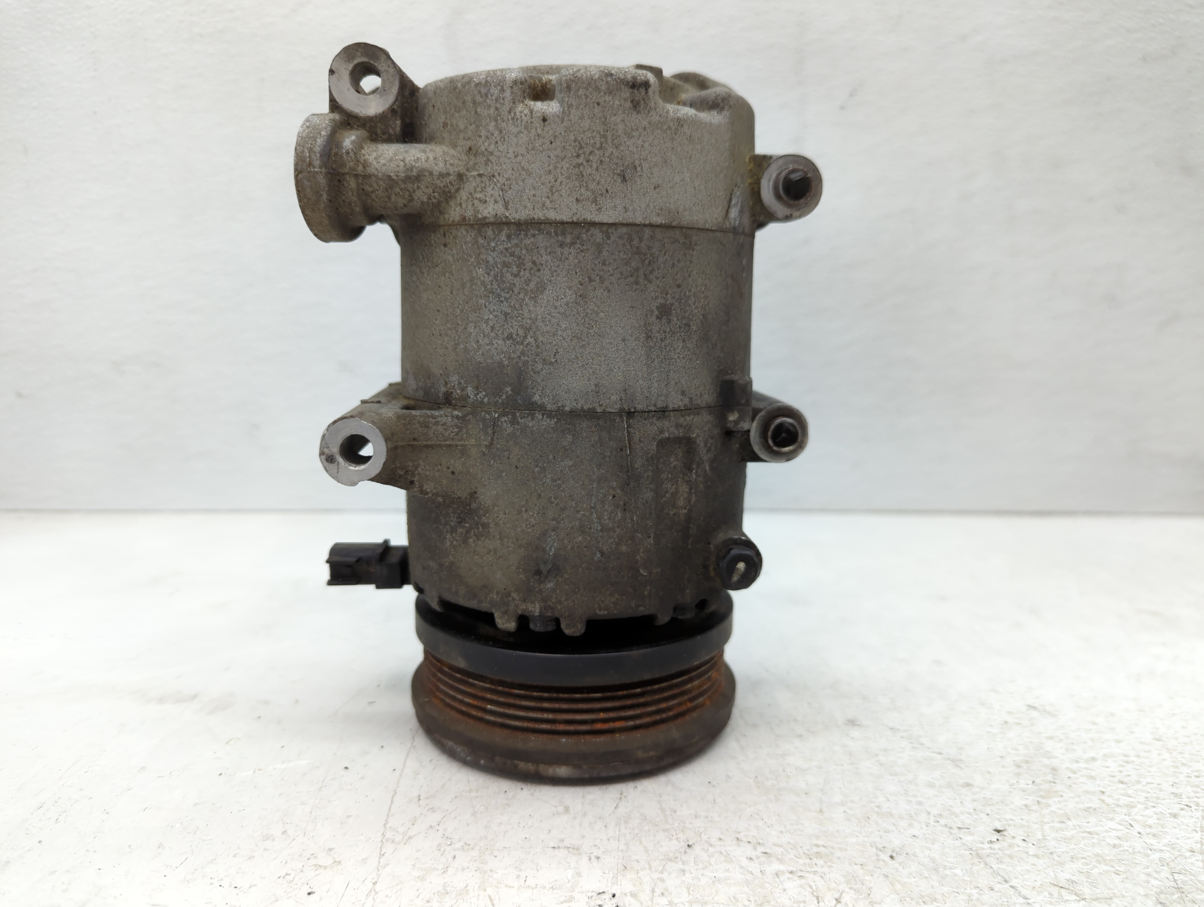 Picture of 2013-2014 Ford Focus Air Conditioning A/c Ac Compressor Oem 1083403