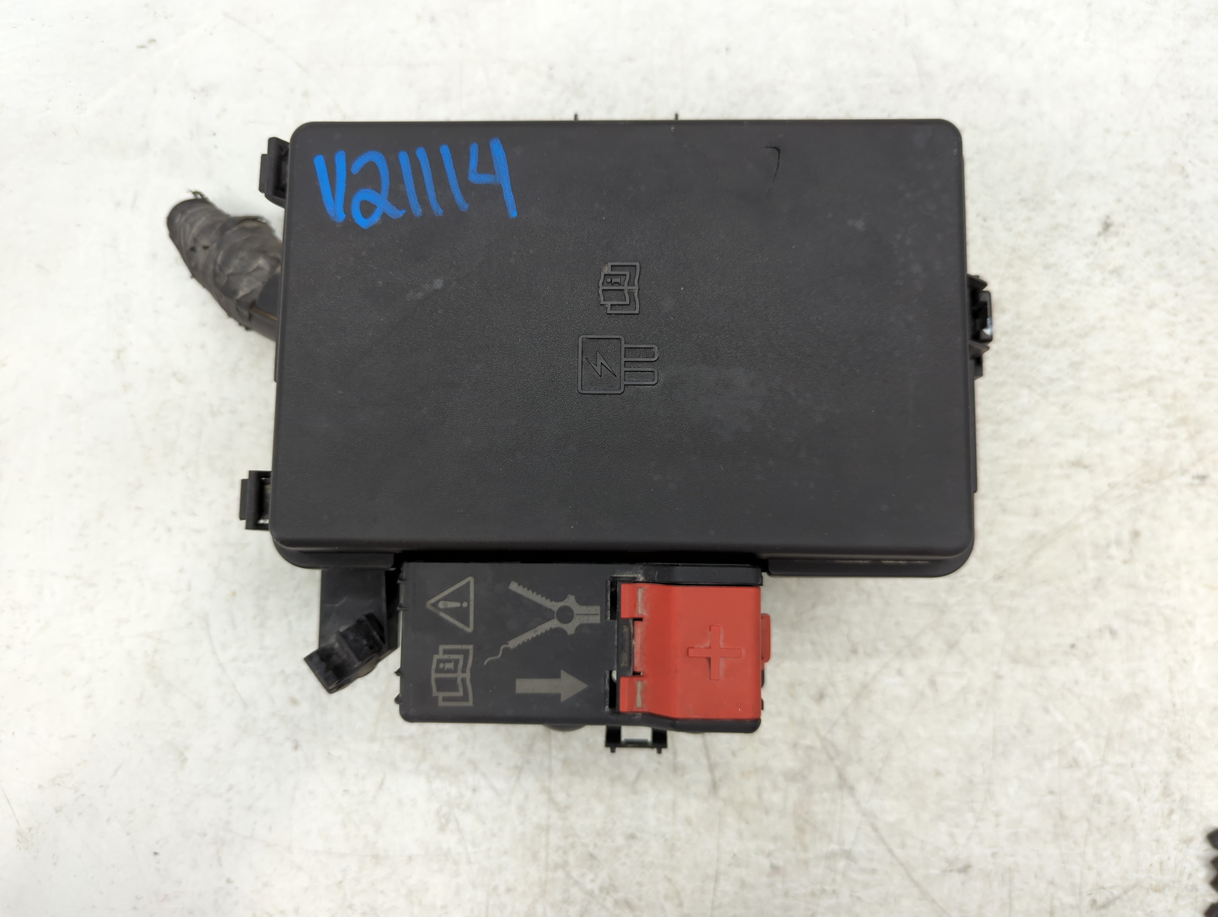 2019 Ford Transit-250 Fusebox Fuse Box Relay Module Bk2t-14a075-ab 1083406 - Oemusedautoparts1.com