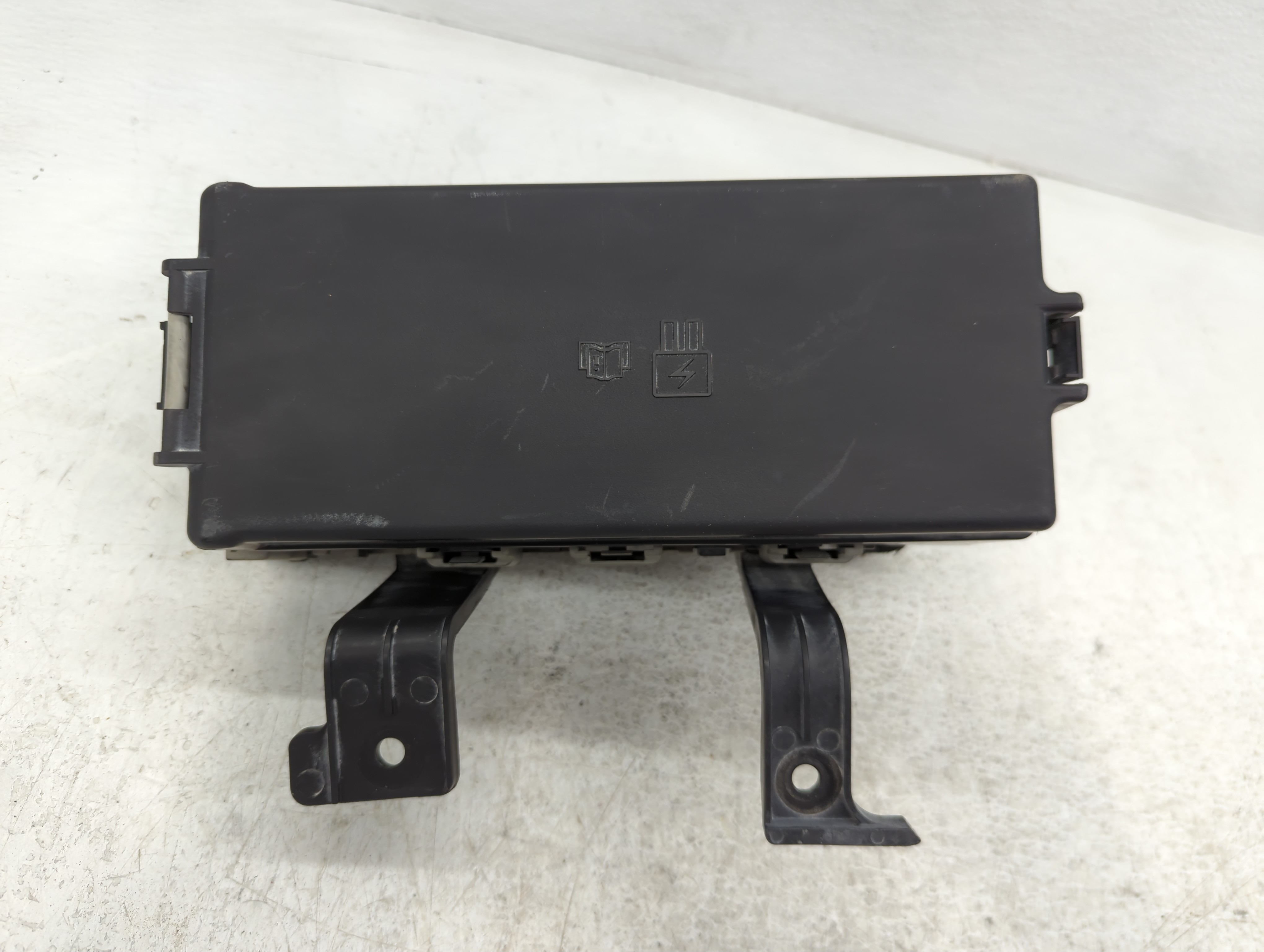 Picture of 2010-2012 Ford Fusion Fusebox Fuse Box Relay Module 54-8799-30 1083414