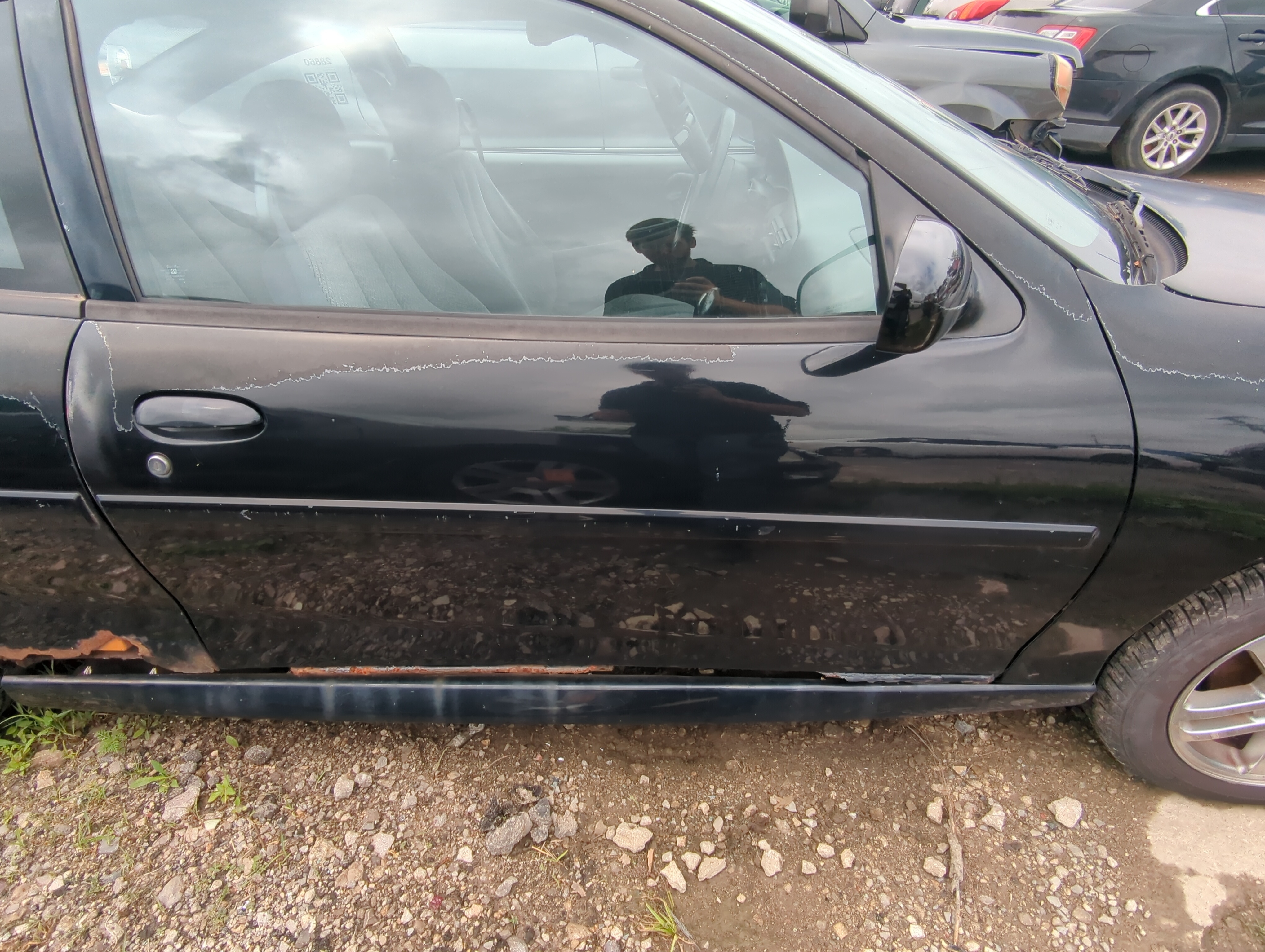 Picture of 1995-2005 Chevrolet Cavalier Passenger Front Door Oem 1083939
