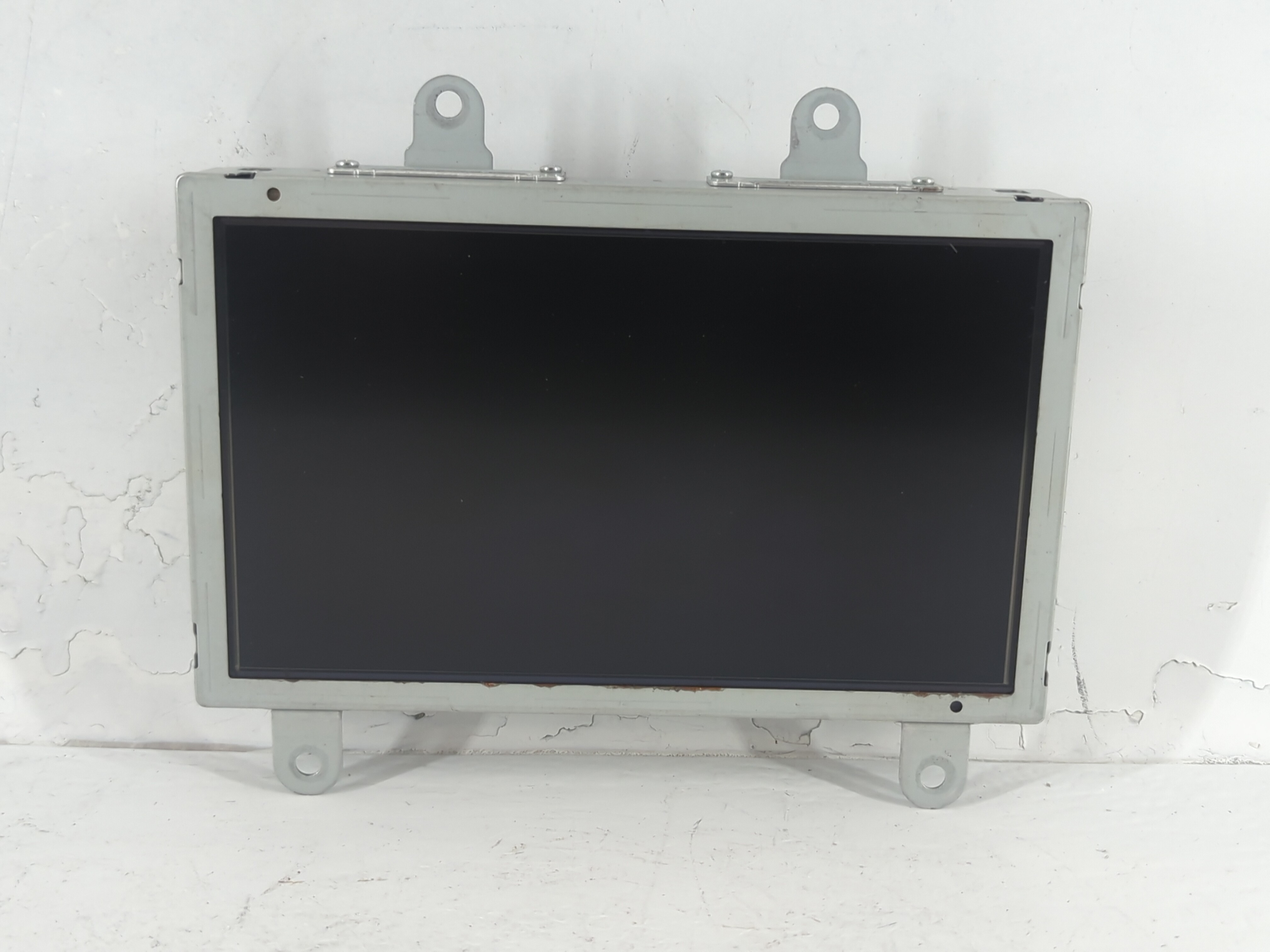 2010-2011 Buick Lacrosse Information Display Screen 1084273 - Oemusedautoparts1.com